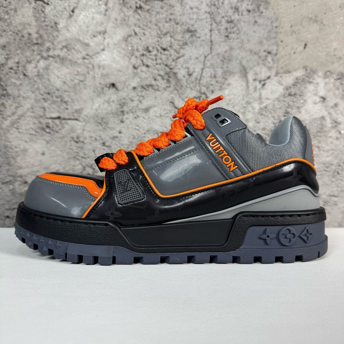 Louis Vuitton Louis Vuitton Trainer Maxi Sneakers Size 9 Size US 9 / EU 42 - 7 Thumbnail