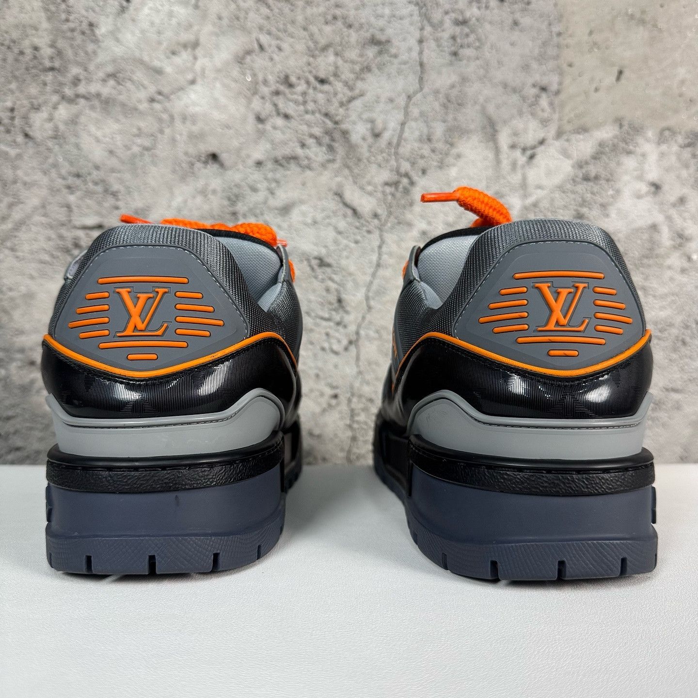 Louis Vuitton Louis Vuitton Trainer Maxi Sneakers Size 9 Size US 9 / EU 42 - 3 Thumbnail