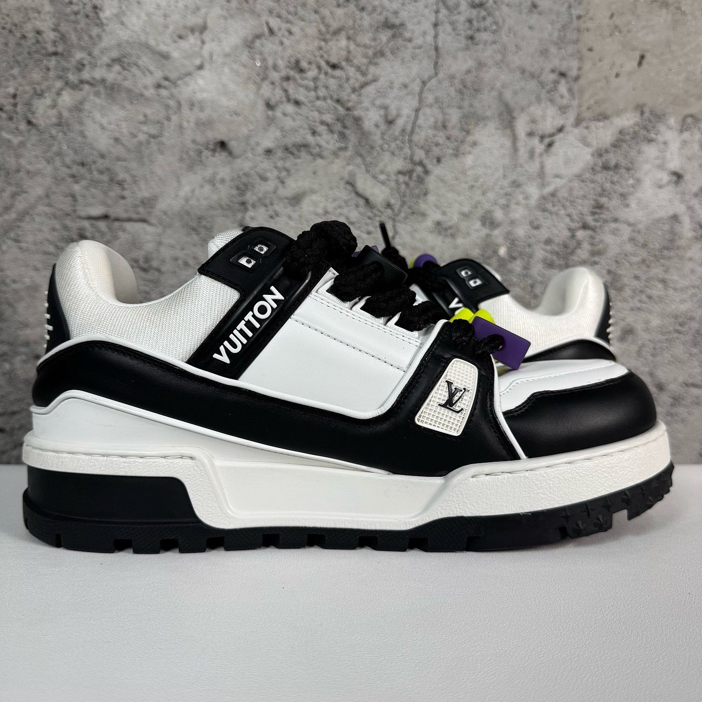 Louis Vuitton Louis Vuitton Trainer Maxi Sneakers Size 9 Size US 9 / EU 42 - 8 Thumbnail