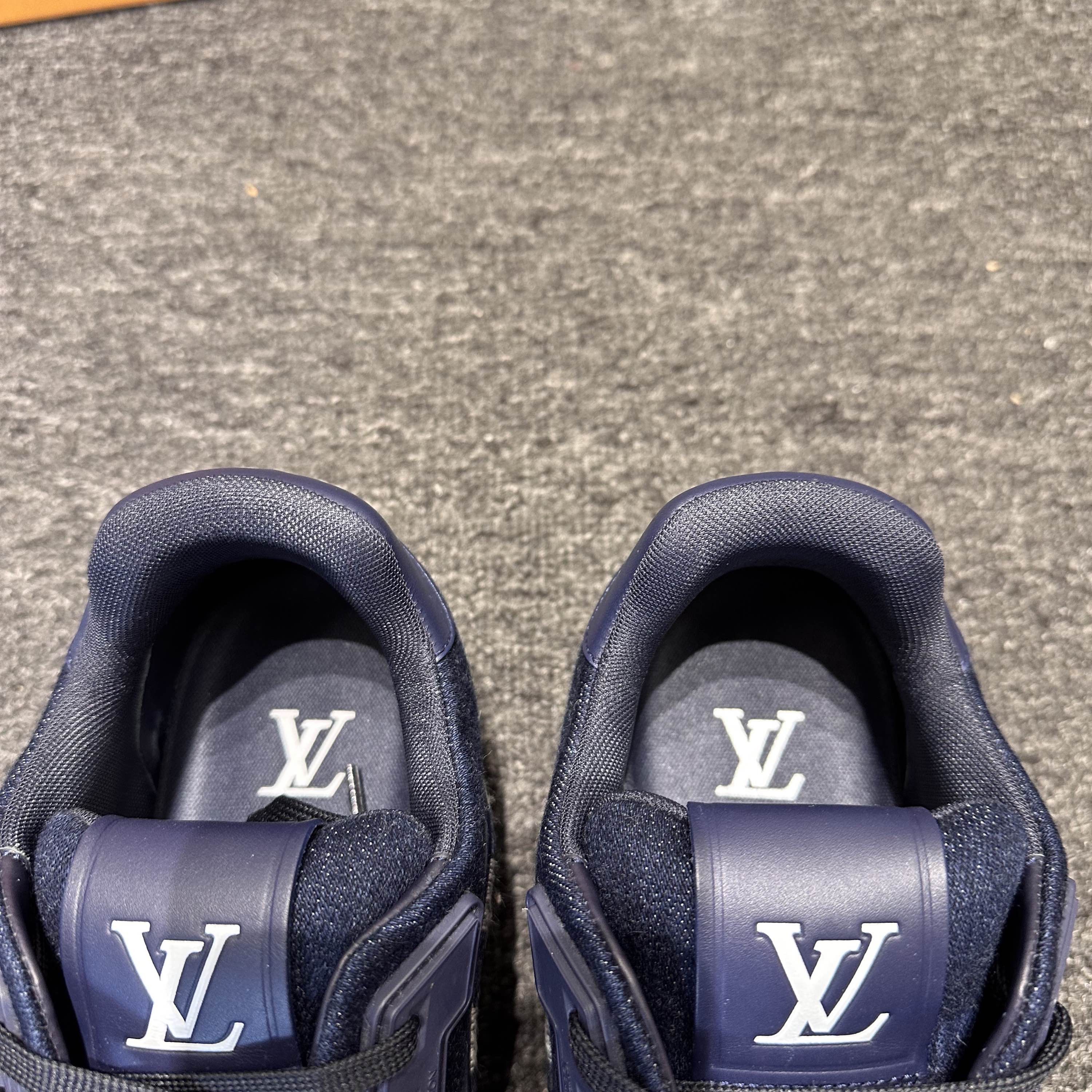 Louis Vuitton Louis Vuitton Damier Denim Trainer Sneakers US 6 Size US 6 / EU 39 - 10 Thumbnail