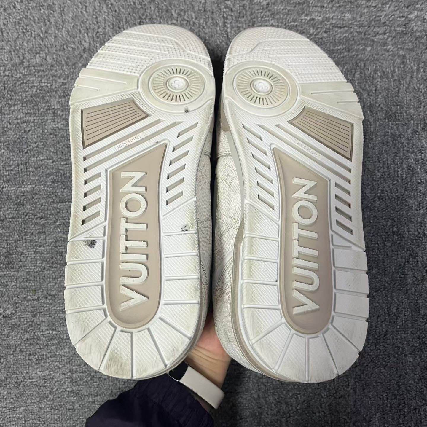 Louis Vuitton Louis Vuitton Trainer Low-Top Sneakers Size 10 Size US 10 / EU 43 - 4 Thumbnail