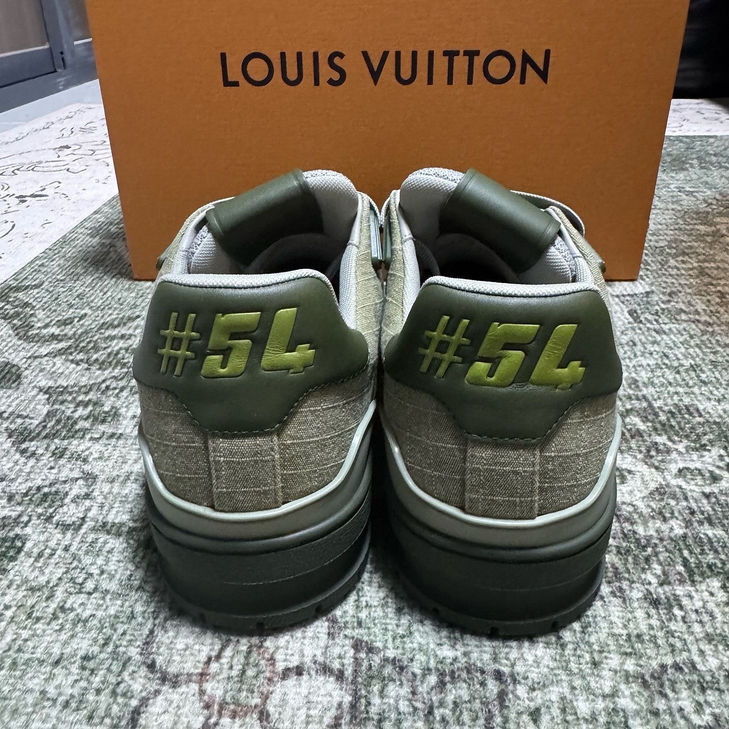 Louis Vuitton Louis Vuitton Green Low-Top Sneakers US 7.5 Size US 7.5 / EU 40-41 - 3 Thumbnail