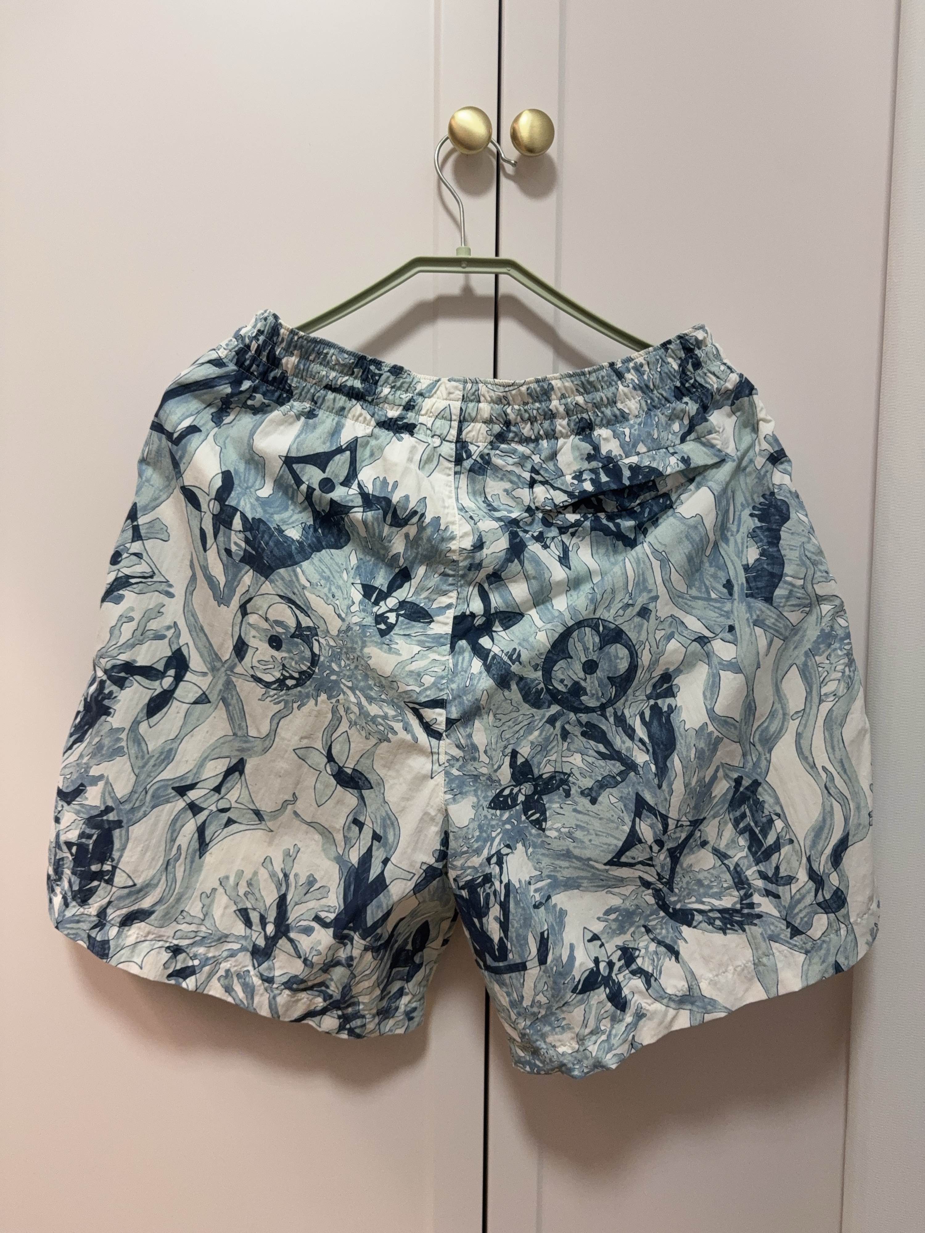 Louis Vuitton LOUIS VUITTON Monogram Print Swim Shorts Size M Size US 32 / EU 48 - 2 Thumbnail