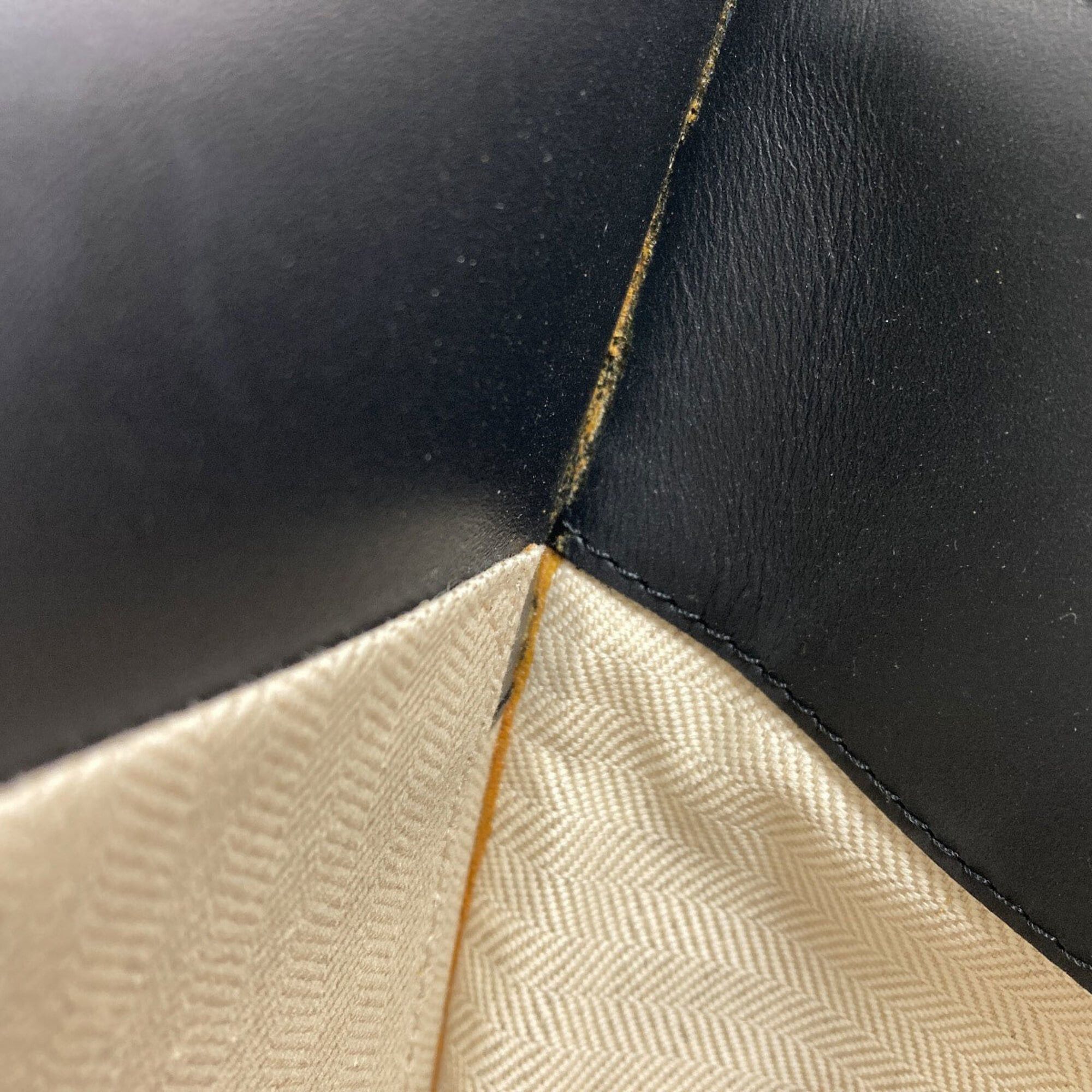 Loewe Loewe Cushion Tote Bag, Calfskin, Women's Size ONE SIZE - 9 Thumbnail