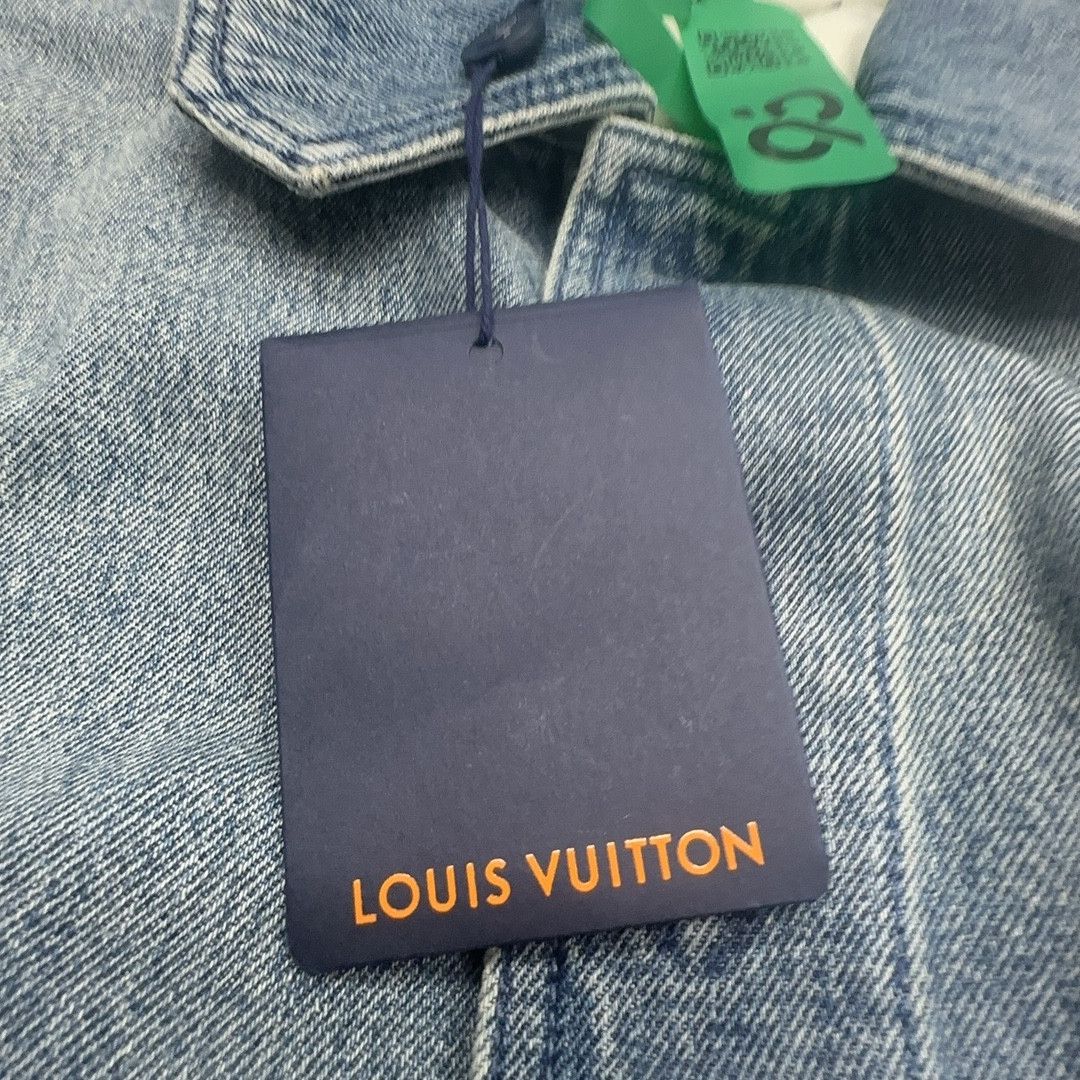 Louis Vuitton Louis Vuitton Monogram Denim Button Up Shirt Size M Size US M / EU 48-50 / 2 - 5 Thumbnail