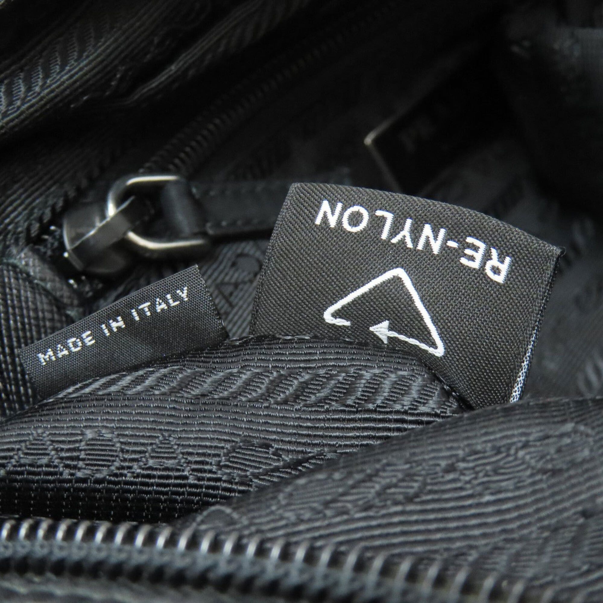 Prada Prada logo hardware shoulder bag, nylon, women's. Size ONE SIZE - 8 Thumbnail