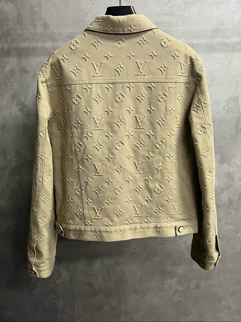 Louis Vuitton Louis Vuitton Monogram Denim Jacket Size M Size US M / EU 48-50 / 2 - 2 Thumbnail