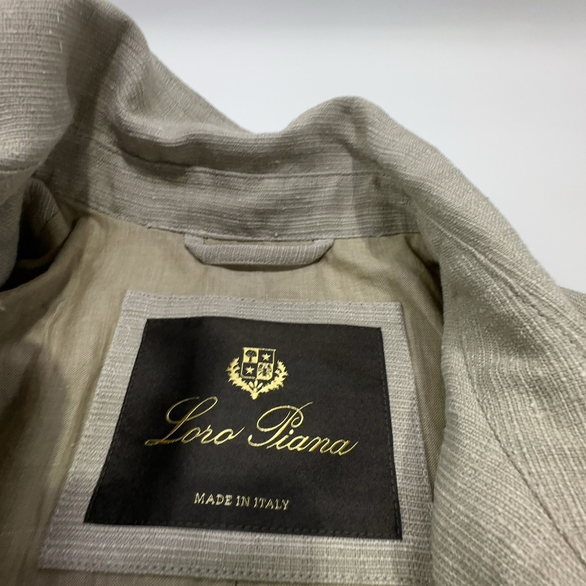 Loro Piana Beige Button-Front Light Jacket with Chest Pockets Size US S / EU 44-46 / 1 - 3 Thumbnail
