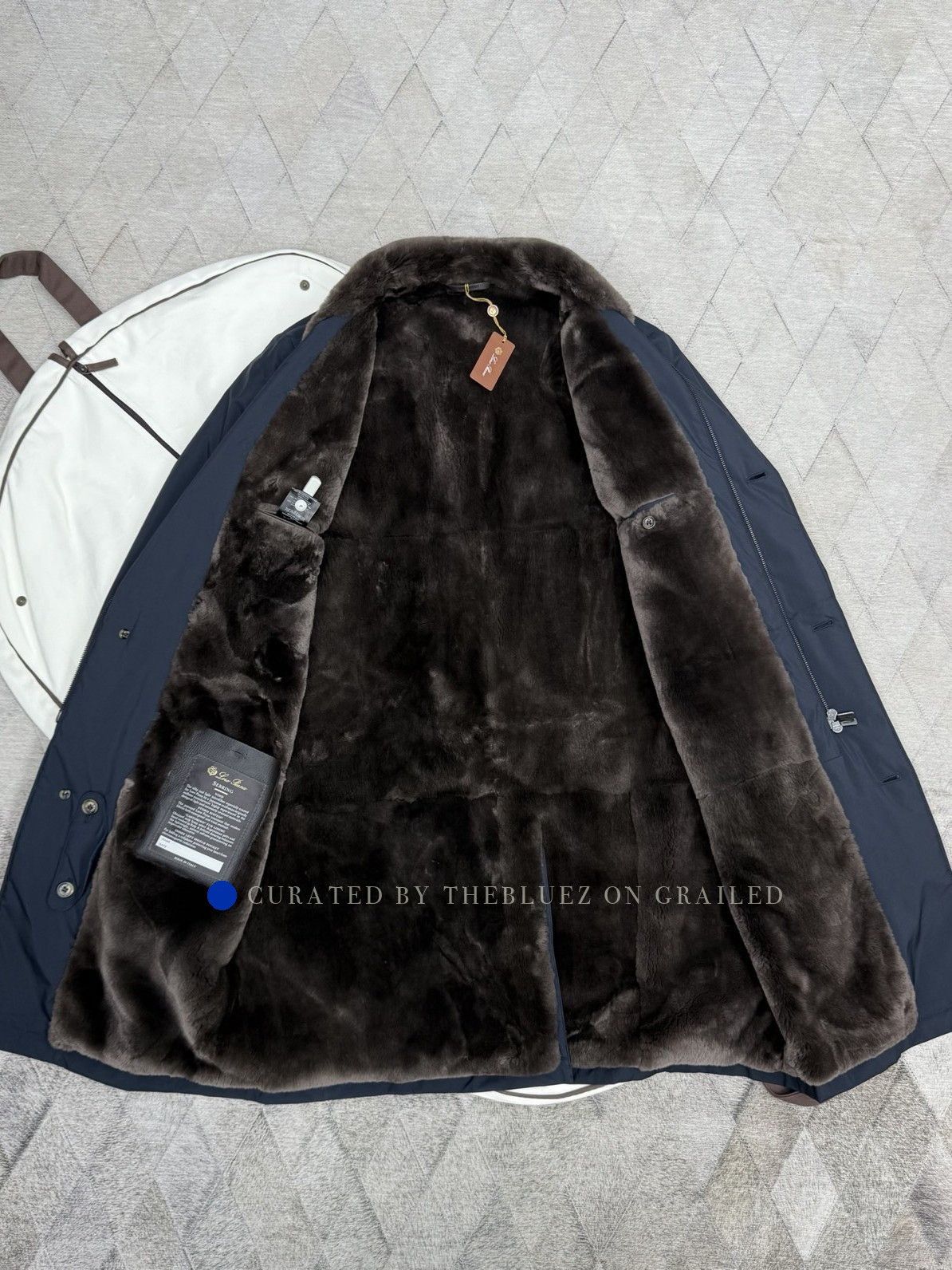 Loro Piana Blue Heavy Coat with Fur Collar Size M Size US M / EU 48-50 / 2 - 5 Thumbnail