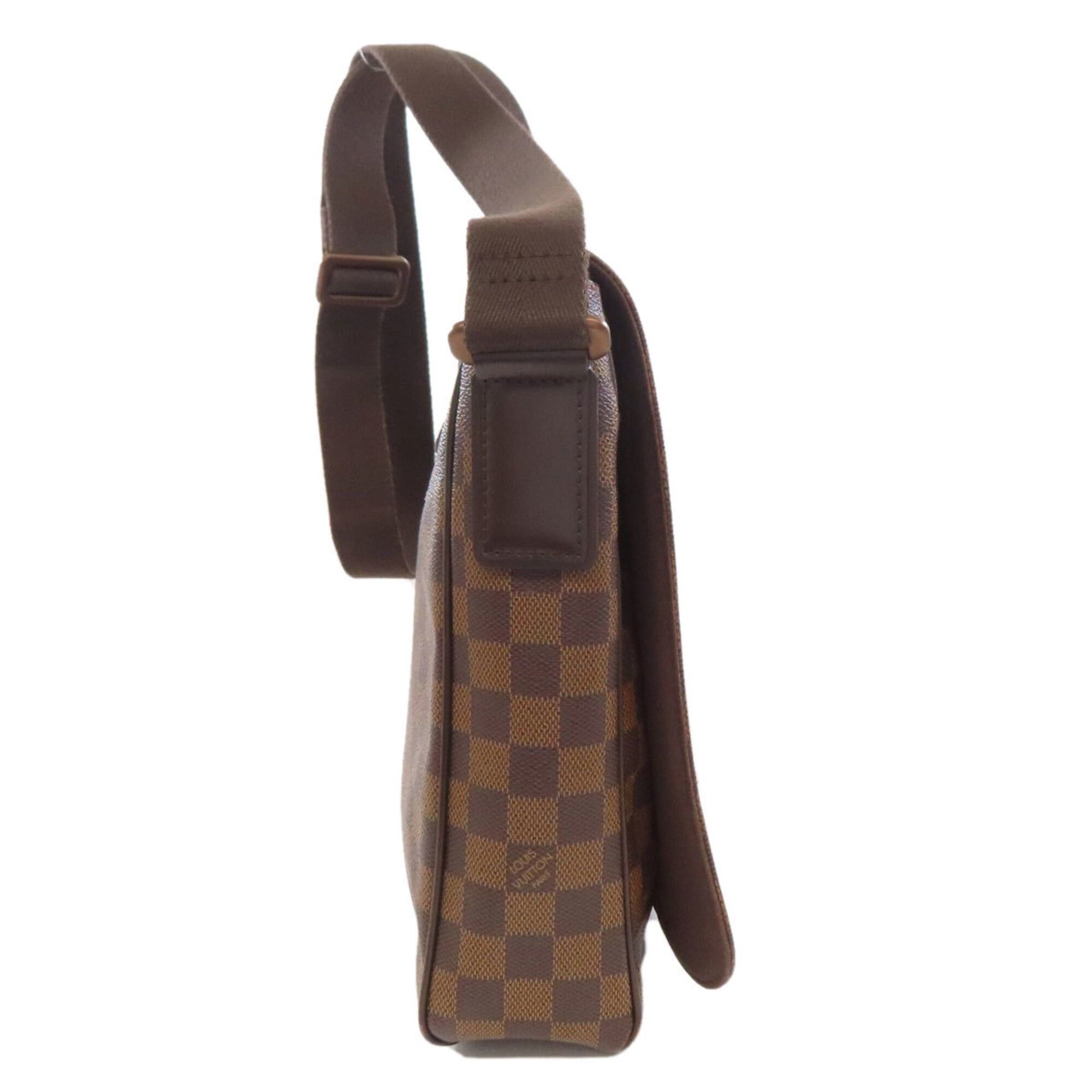 Louis Vuitton Louis Vuitton N41212 District MM Shoulder Bag Damier Canvas Women's LOUIS VUITTON Size ONE SIZE - 3 Thumbnail