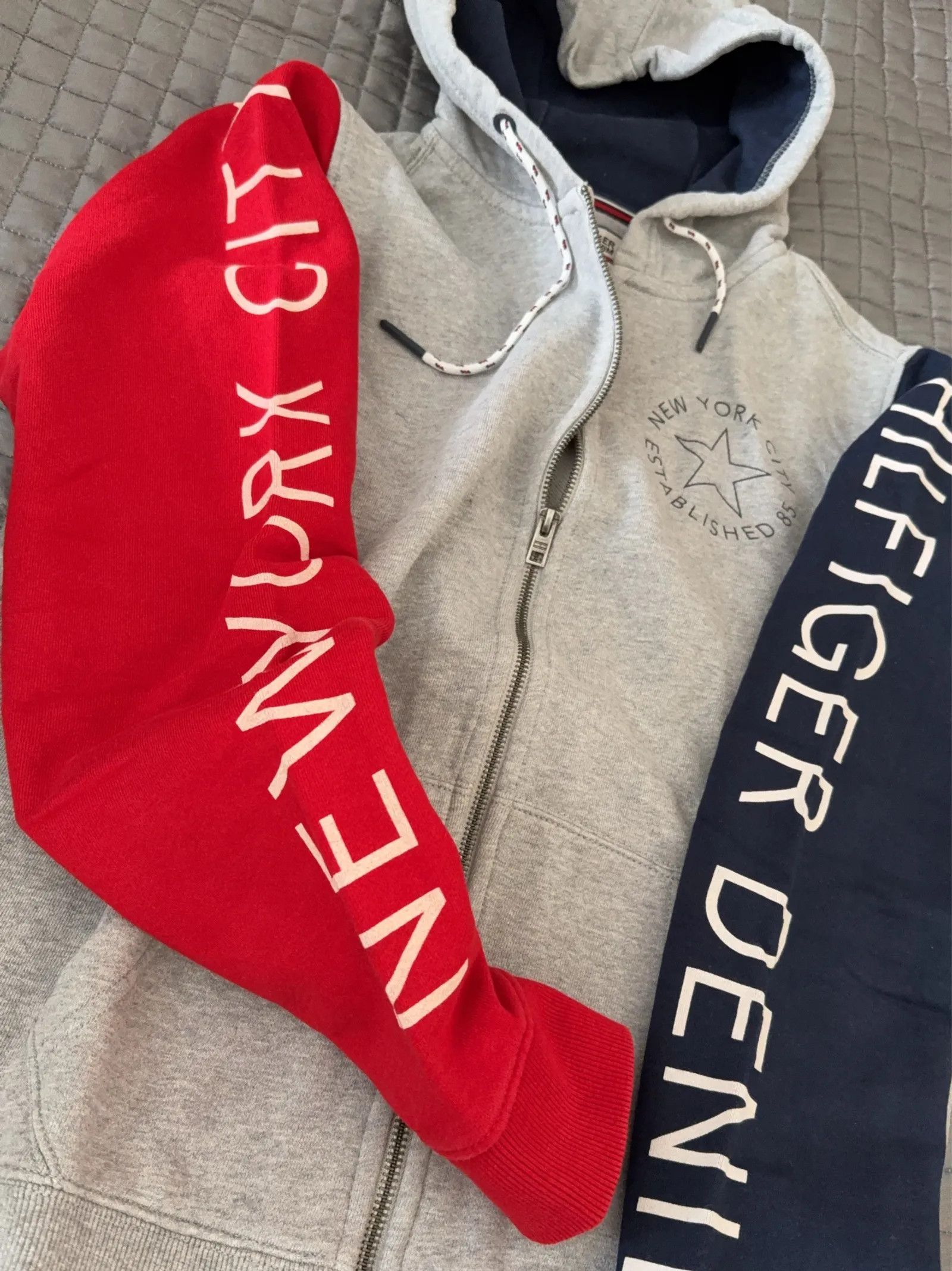 Tommy Hilfiger Tommy Hilfiger Sweatshirt Size S / US 4 / IT 40 - 4 Thumbnail