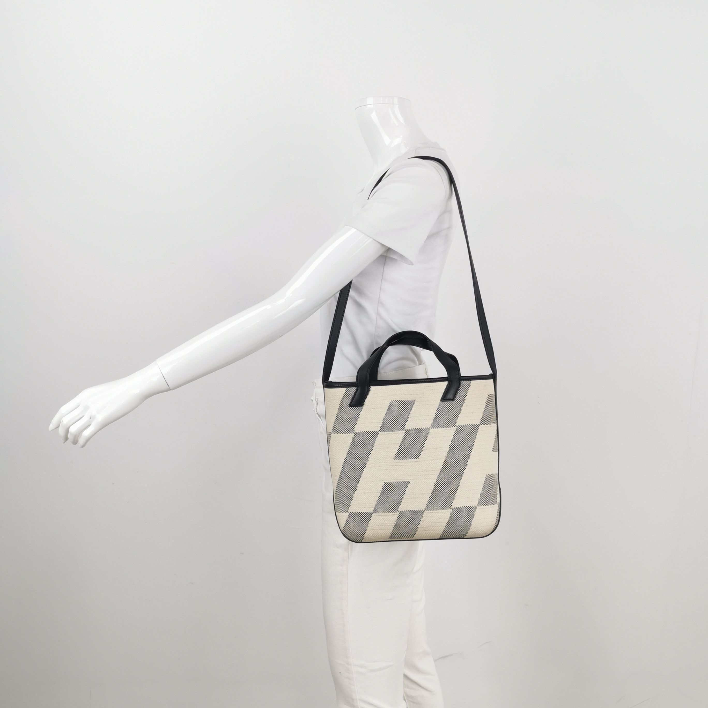 Hermes Hermes Women os Shoulder Bags Size ONE SIZE - 2 Thumbnail