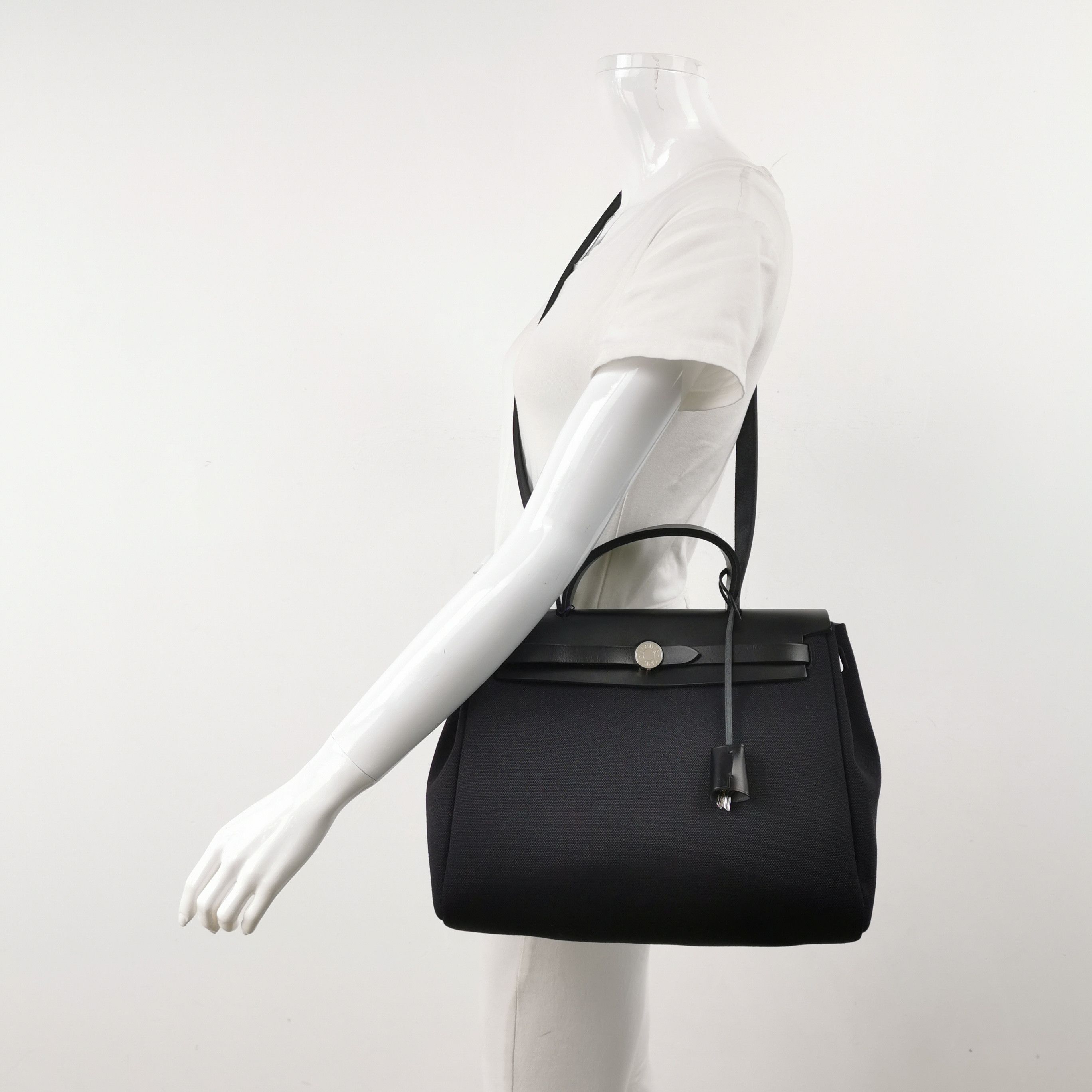 Hermes Hermes Women os Shoulder Bags Size ONE SIZE - 2 Thumbnail