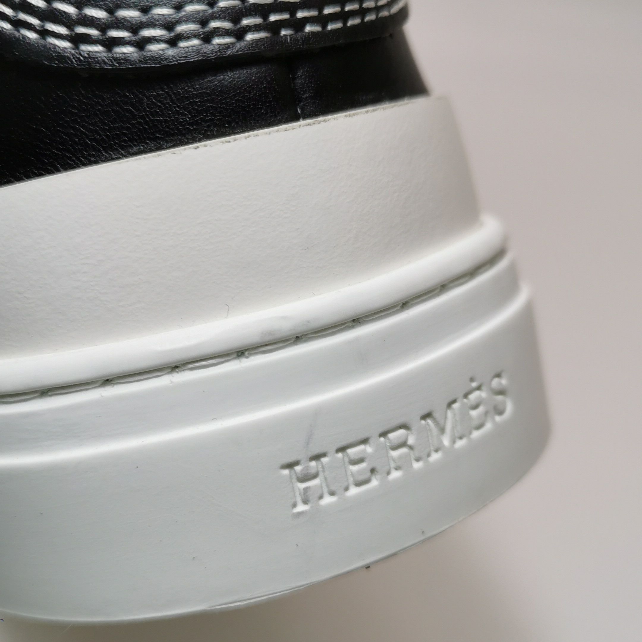 Hermes Hermes Women 7 Lowtop Sneakers Size US 7 / IT 37 - 8 Thumbnail