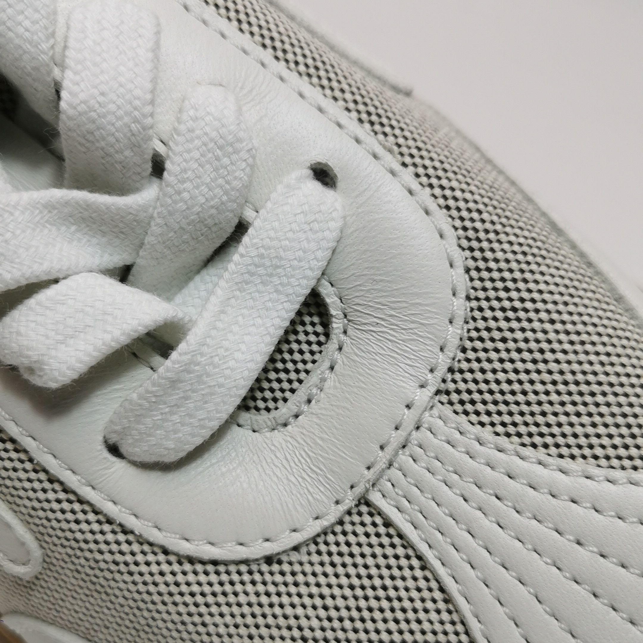 Hermes Hermes Women 6-5 Lowtop Sneakers Size US 6.5 / IT 36.5 - 7 Thumbnail