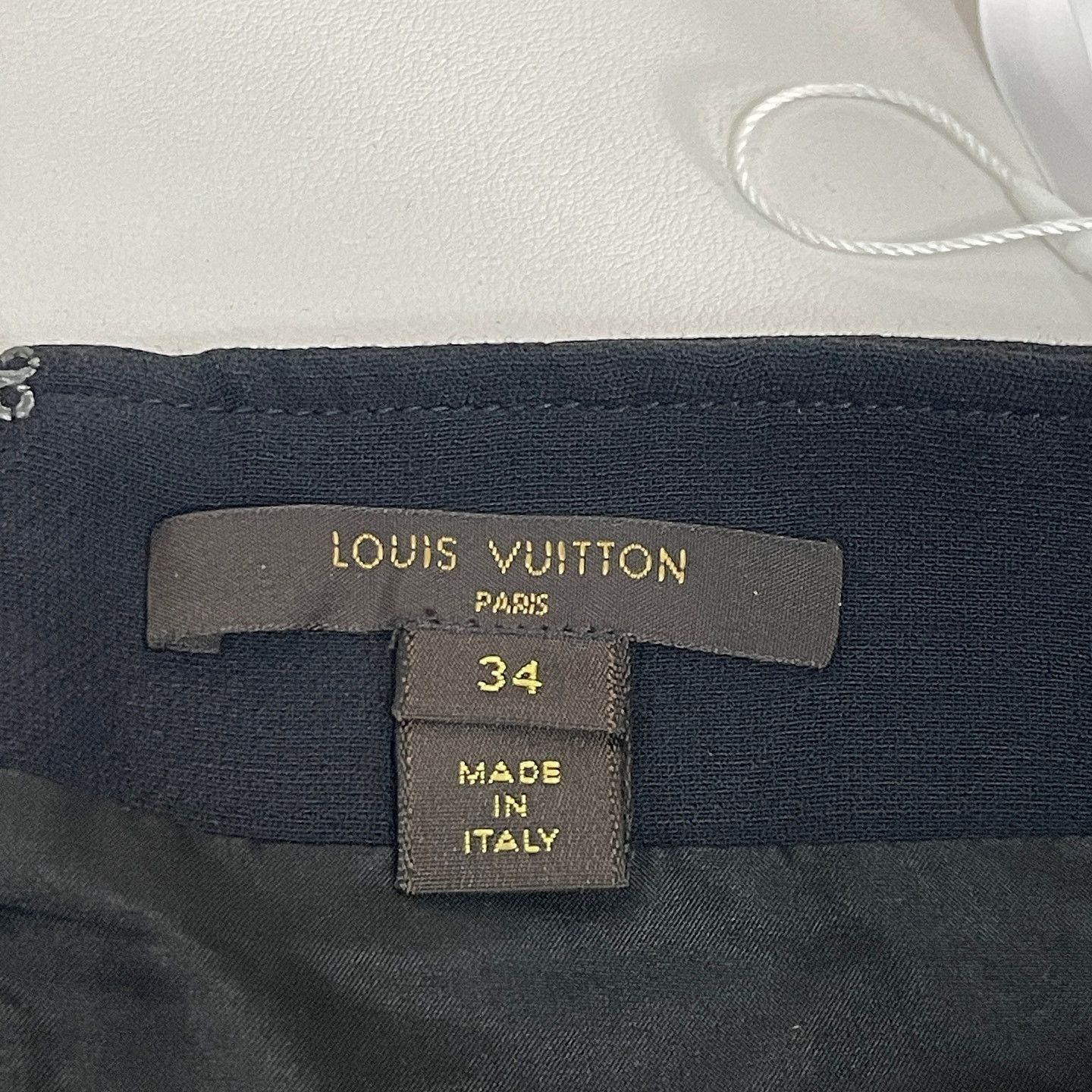 Louis Vuitton Louis Vuitton Gold Button Skirt Size 34 Size 24" / US 00 / IT 34 - 3 Thumbnail