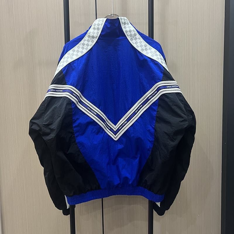 Louis Vuitton Louis Vuitton Checkerboard Track Jacket Size XL Size US L / EU 52-54 / 3 - 2 Thumbnail