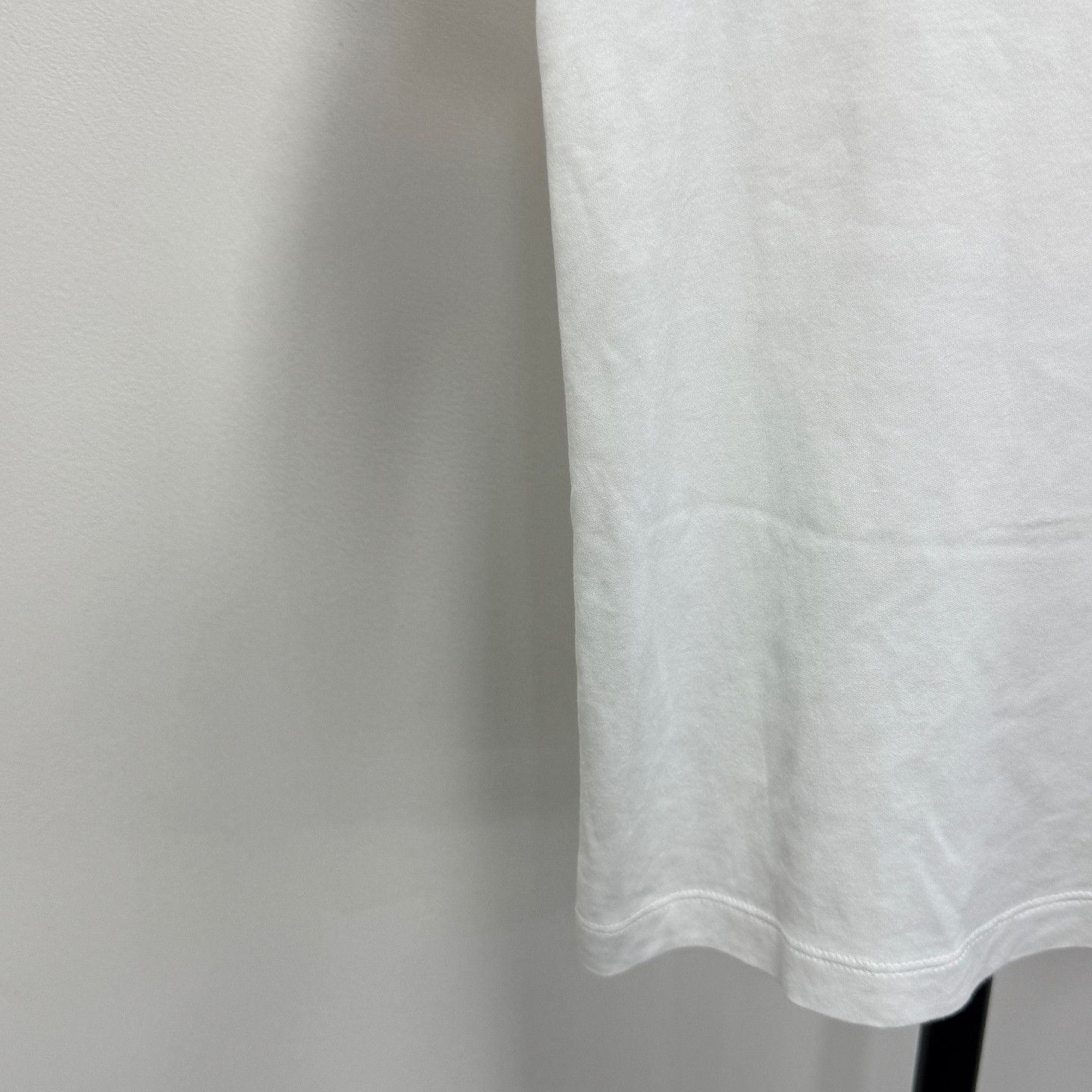 Louis Vuitton Louis Vuitton Chain Detail T-Shirt Size S Size S / US 4 / IT 40 - 7 Thumbnail
