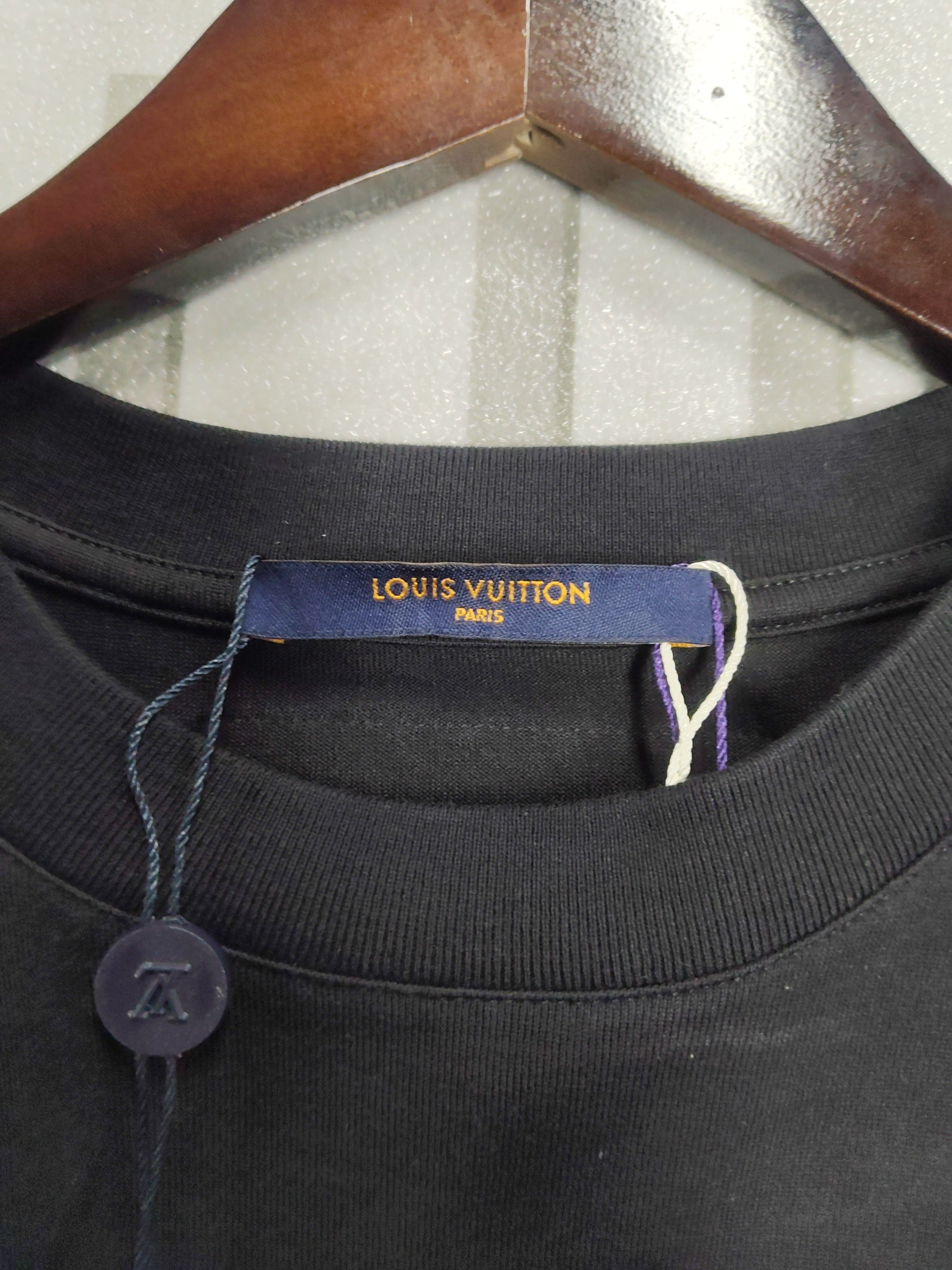 Louis Vuitton Louis Vuitton Planes Print T-Shirt Size XS Size US XS / EU 42 / 0 - 3 Thumbnail