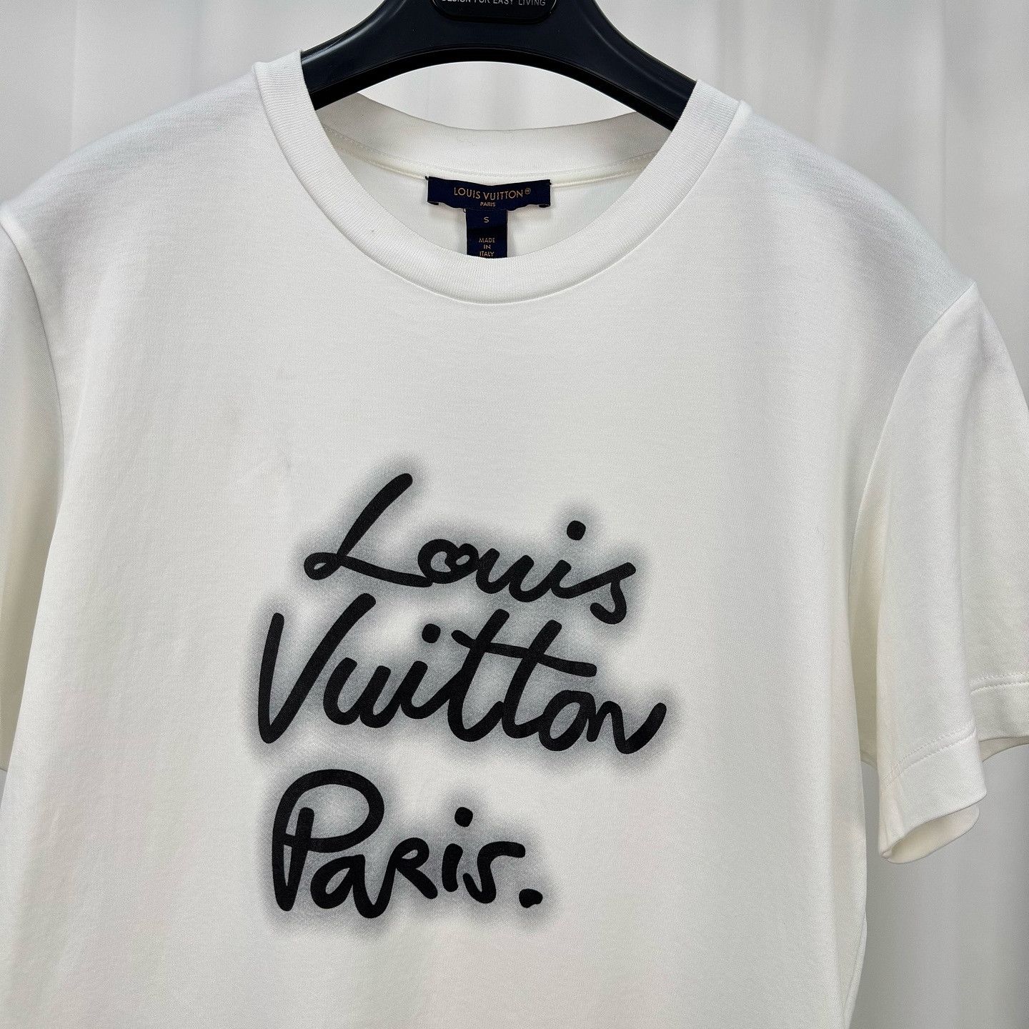 Louis Vuitton Louis Vuitton Script Logo T-Shirt Size S Size S / US 4 / IT 40 - 5 Thumbnail