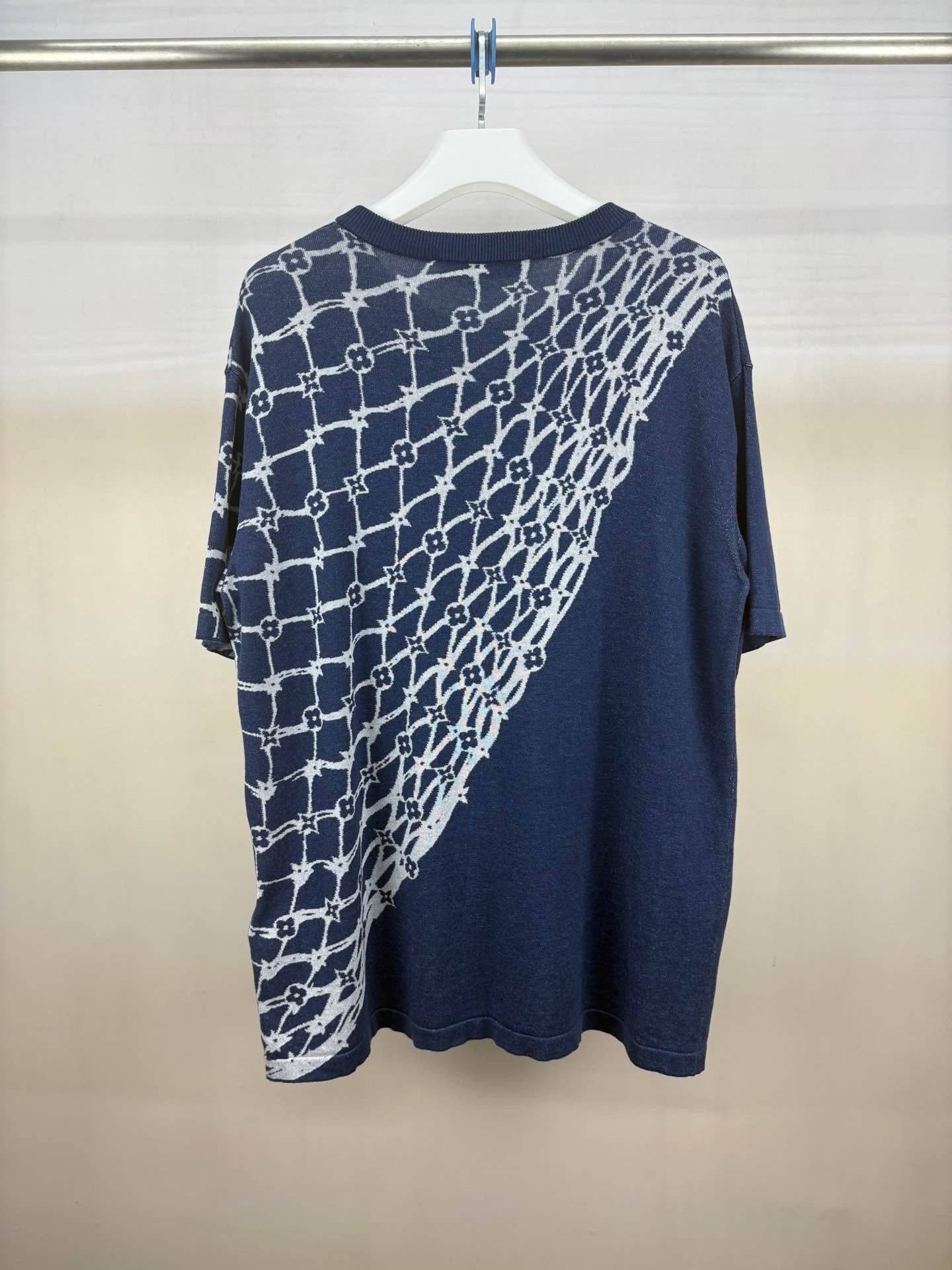 Louis Vuitton Louis Vuitton Monogram Net T-Shirt Size L Size US L / EU 52-54 / 3 - 2 Thumbnail