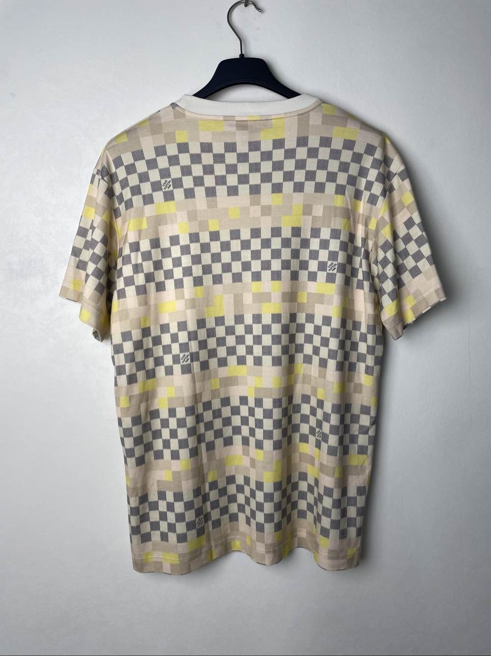Louis Vuitton Louis Vuitton Damier Checkered Chain T-Shirt Size M Size M / US 6-8 / IT 42-44 - 2 Thumbnail