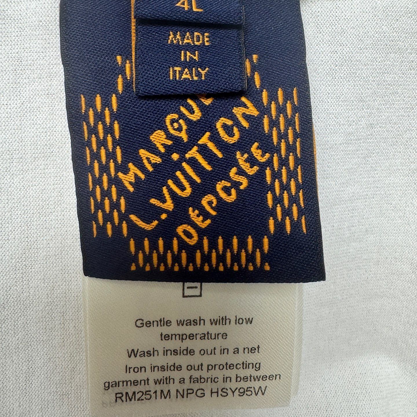Louis Vuitton Louis Vuitton LVERS City Graphic T-Shirt Size L Size US L / EU 52-54 / 3 - 4 Thumbnail