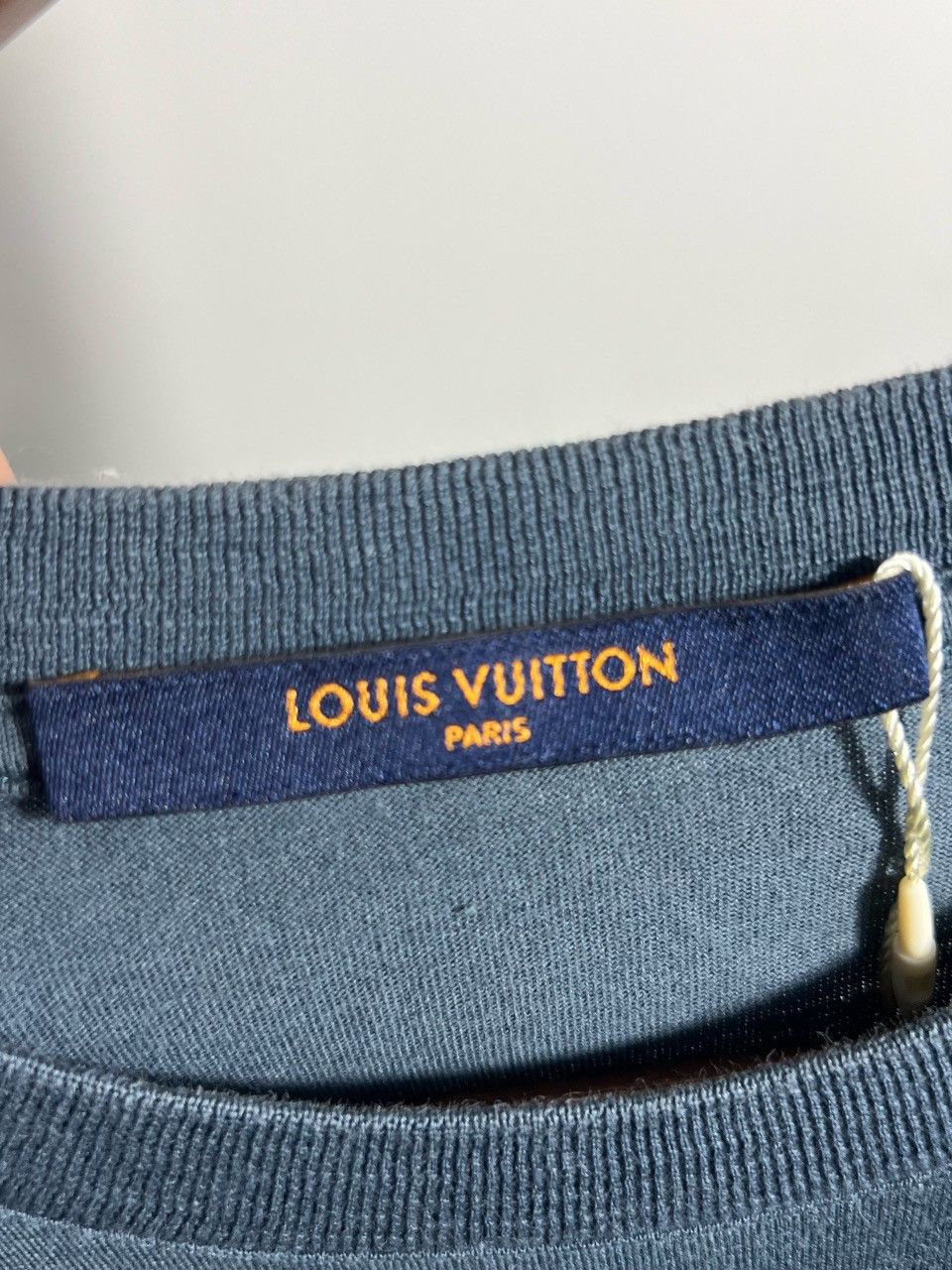 Louis Vuitton Louis Vuitton Logo Embroidered T-Shirt Size XS Size US XS / EU 42 / 0 - 3 Thumbnail
