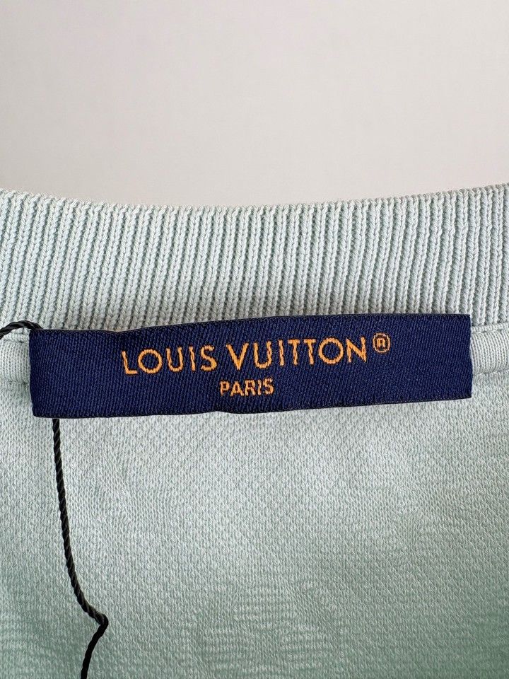 Louis Vuitton Louis Vuitton Monogram Pocket T-Shirt Size XL Size US XL / EU 56 / 4 - 3 Thumbnail
