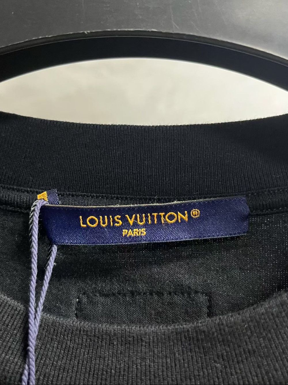 Louis Vuitton Louis Vuitton Script Logo T-Shirt Size L Size US L / EU 52-54 / 3 - 3 Thumbnail