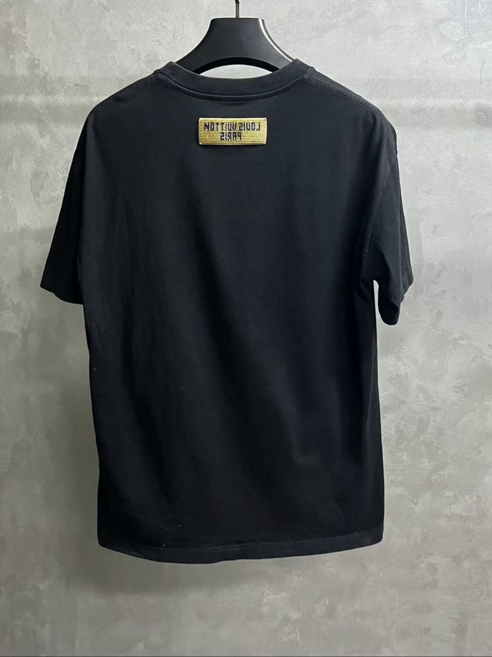 Louis Vuitton LOUIS VUITTON Logo Embroidery T-Shirt Size M Size US M / EU 48-50 / 2 - 2 Thumbnail