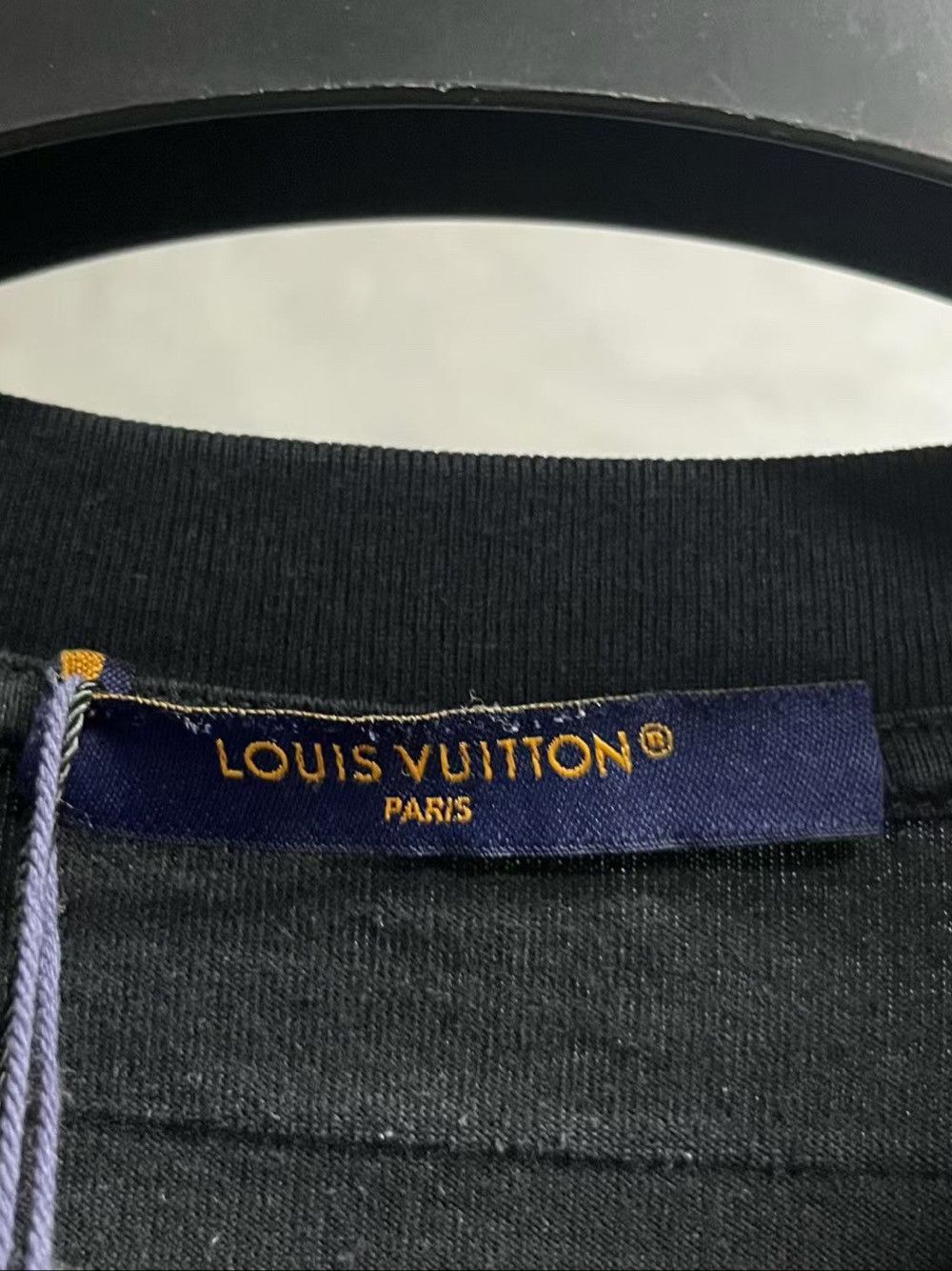 Louis Vuitton LOUIS VUITTON Logo Embroidery T-Shirt Size M Size US M / EU 48-50 / 2 - 3 Thumbnail