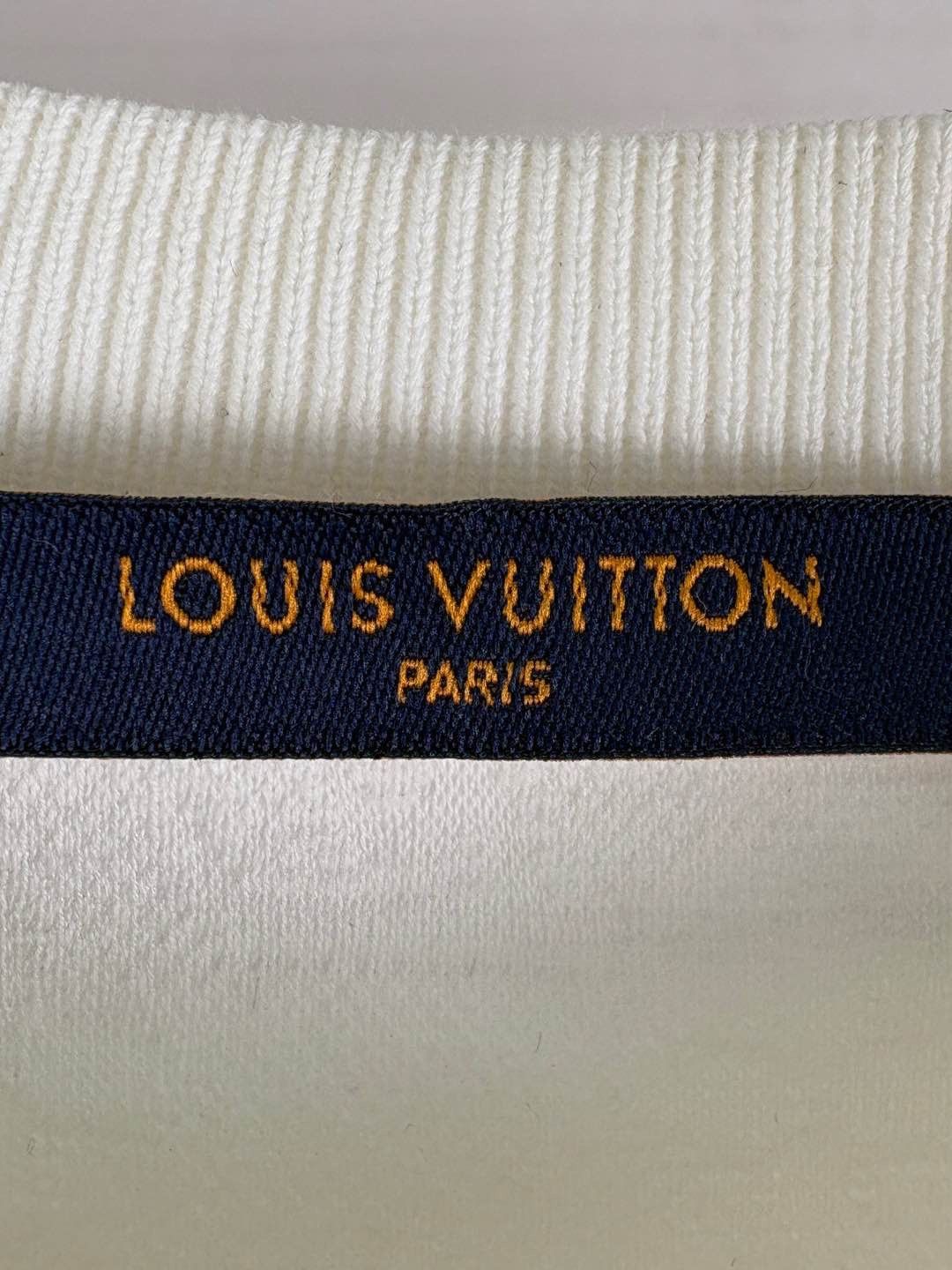 Louis Vuitton Louis Vuitton Monogram T-Shirt Size M Size US M / EU 48-50 / 2 - 3 Thumbnail