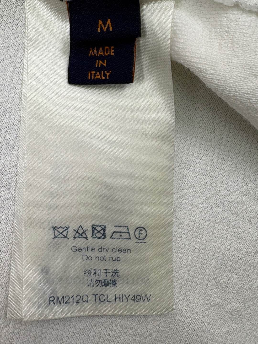 Louis Vuitton Louis Vuitton Monogram T-Shirt Size M Size US M / EU 48-50 / 2 - 4 Thumbnail
