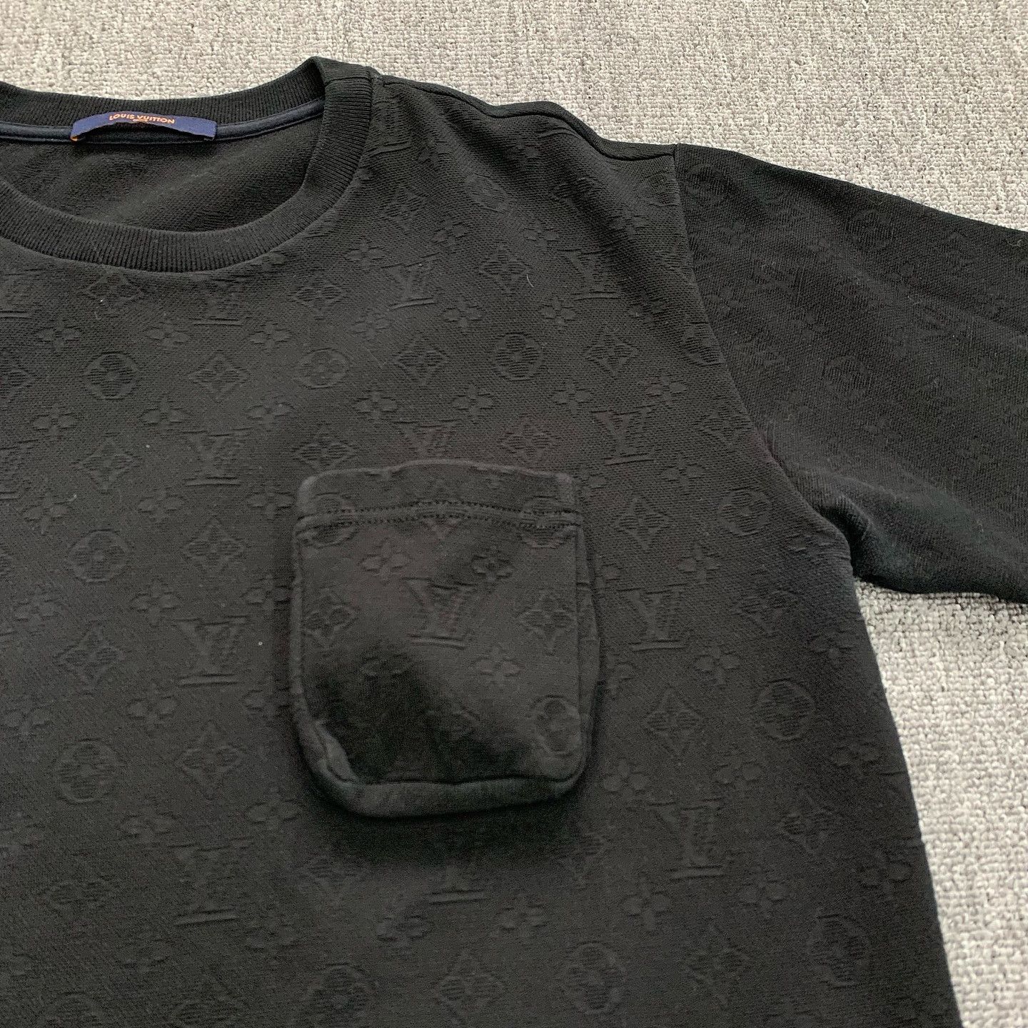 Louis Vuitton Louis Vuitton Monogram Pocket T-Shirt Size XL Size US XL / EU 56 / 4 - 7 Thumbnail