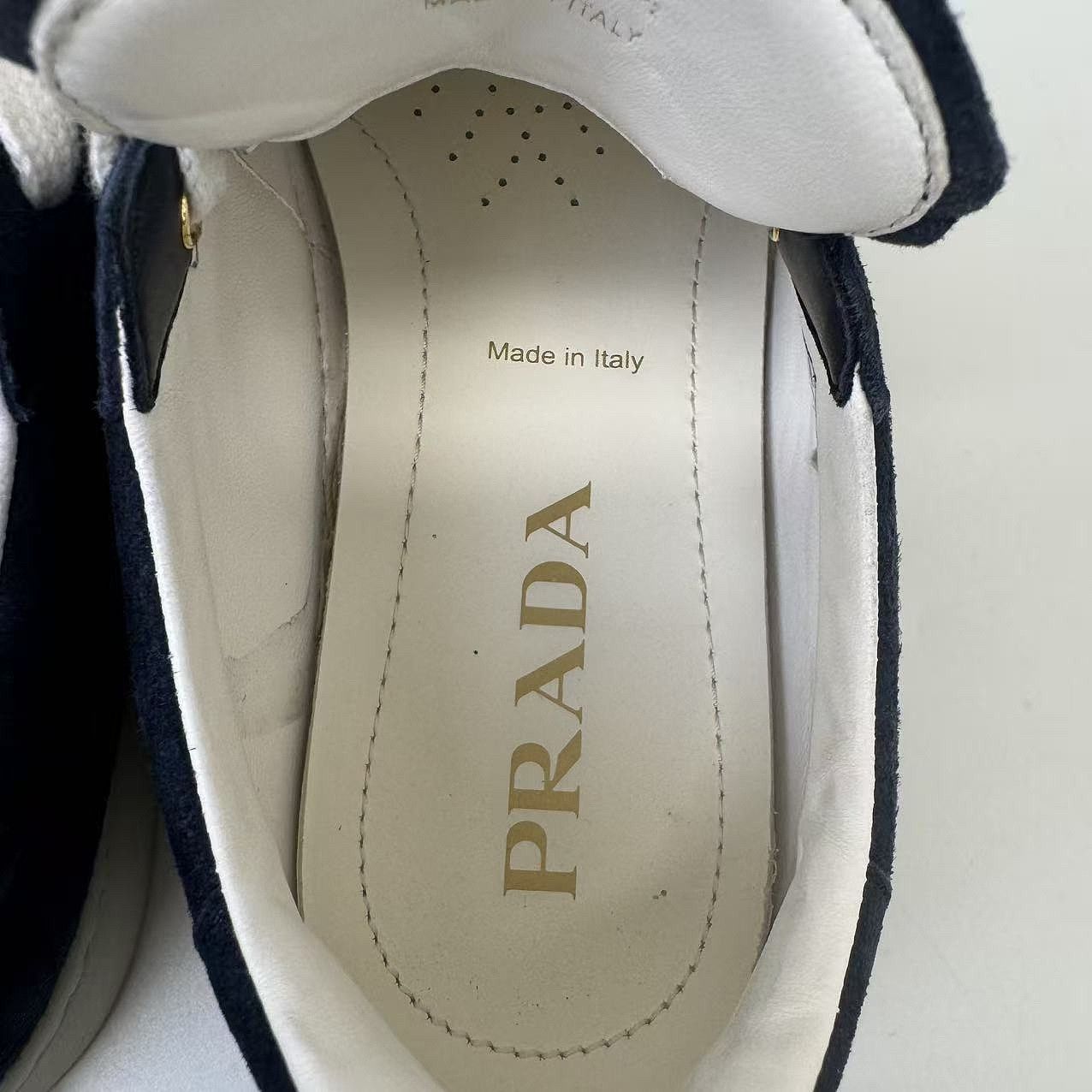 Prada Prada Suede Low-Top Sneakers Size 37.5 Size US 7.5 / IT 37.5 - 7 Thumbnail