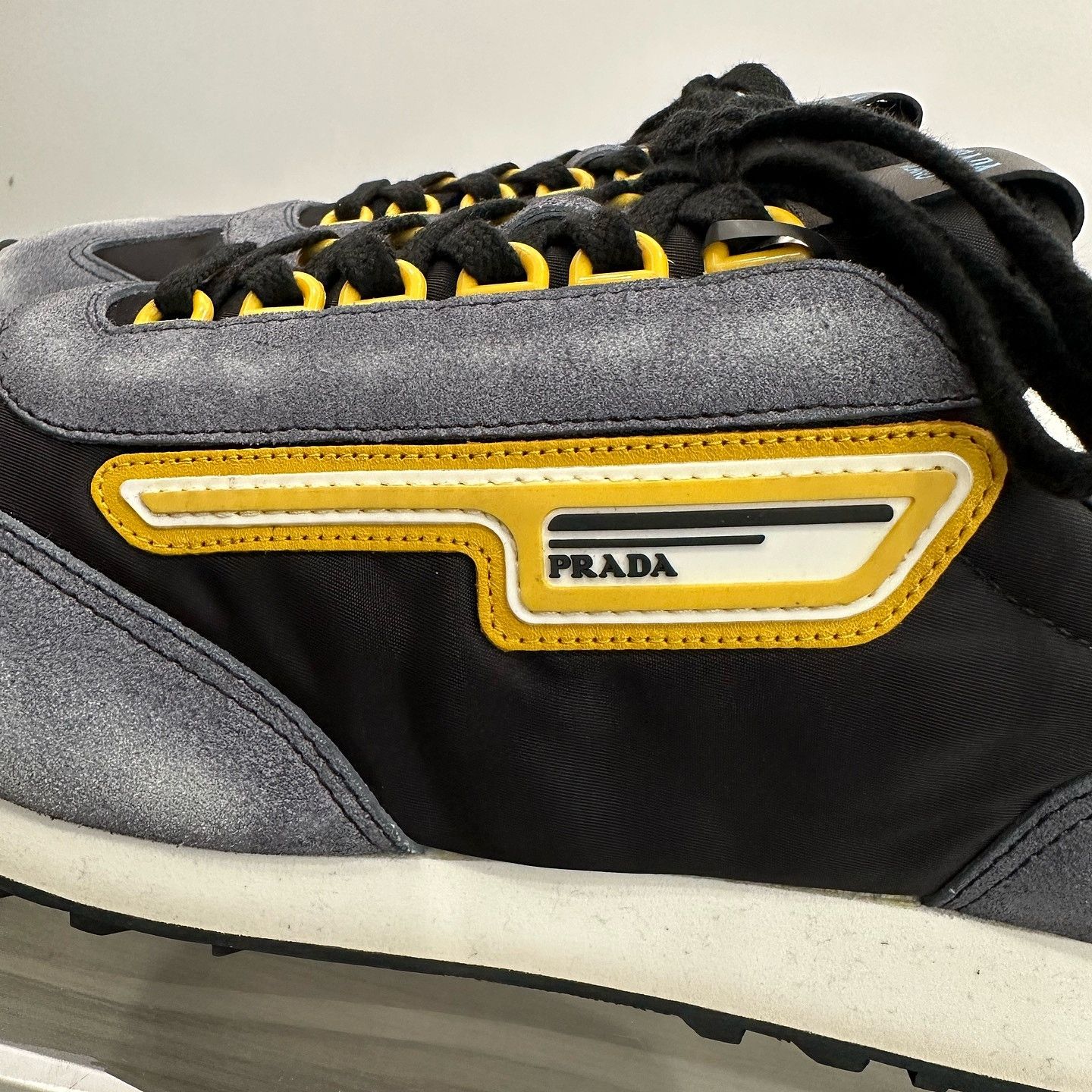 Prada Prada Logo Patch Suede Low-Top Sneakers Size US 10 Size US 10 / EU 43 - 9 Thumbnail