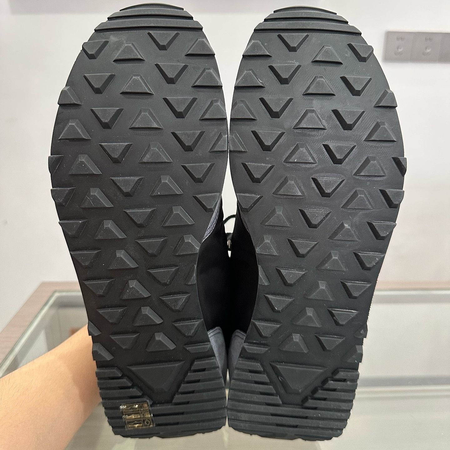 Prada Prada Logo Patch Suede Low-Top Sneakers Size US 10 Size US 10 / EU 43 - 4 Thumbnail
