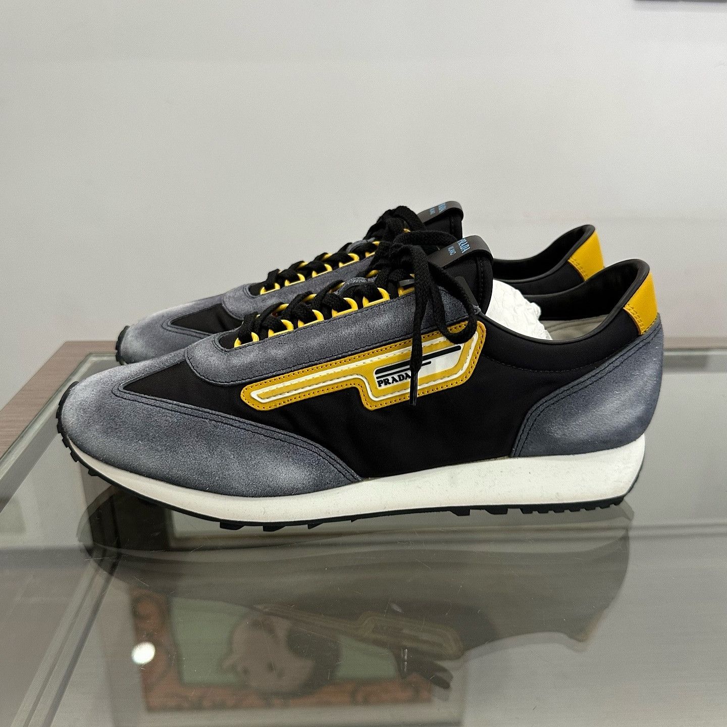 Prada Prada Logo Patch Suede Low-Top Sneakers Size US 10 Size US 10 / EU 43 - 7 Thumbnail