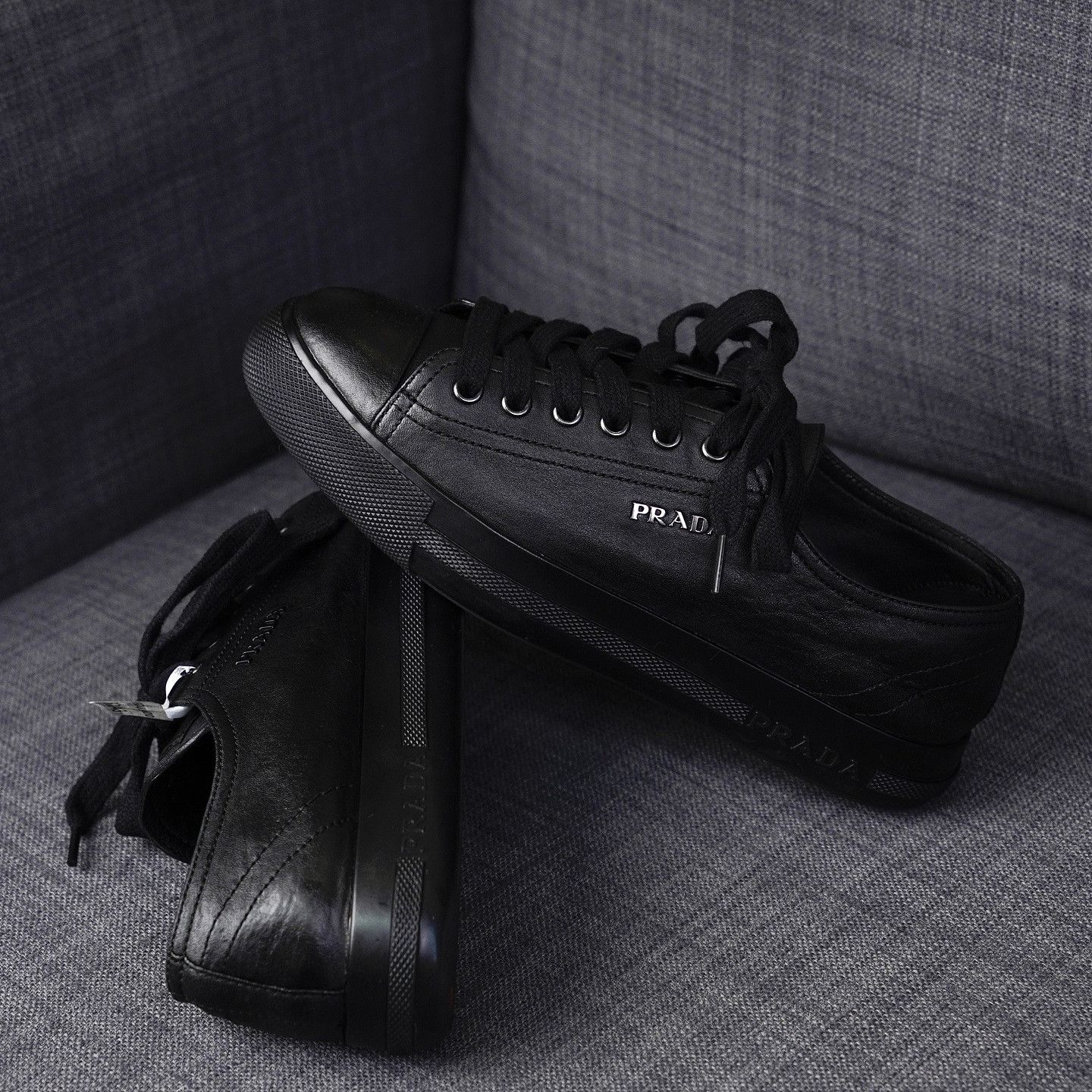 Prada Prada Black Leather Low-Top Sneakers Size 36.5 Size US 6.5 / IT 36.5 - 8 Thumbnail