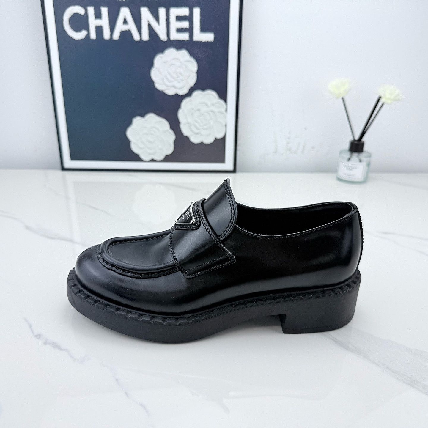 Prada Prada Chocolate Leather Loafers Size 35 Size US 5 / IT 35 - 8 Thumbnail