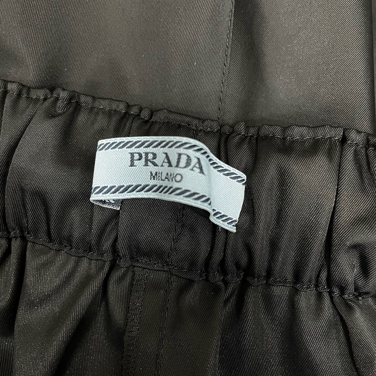 Prada Prada Logo Nylon Shorts Size 40 Size 27" / US 4 / IT 40 - 3 Thumbnail