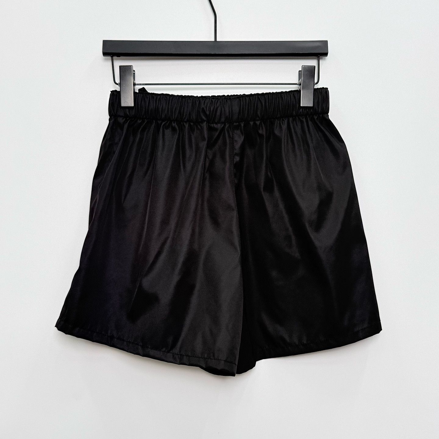 Prada Prada Nylon Logo Shorts Size 38 Size 26" / US 2 / IT 38 - 2 Thumbnail