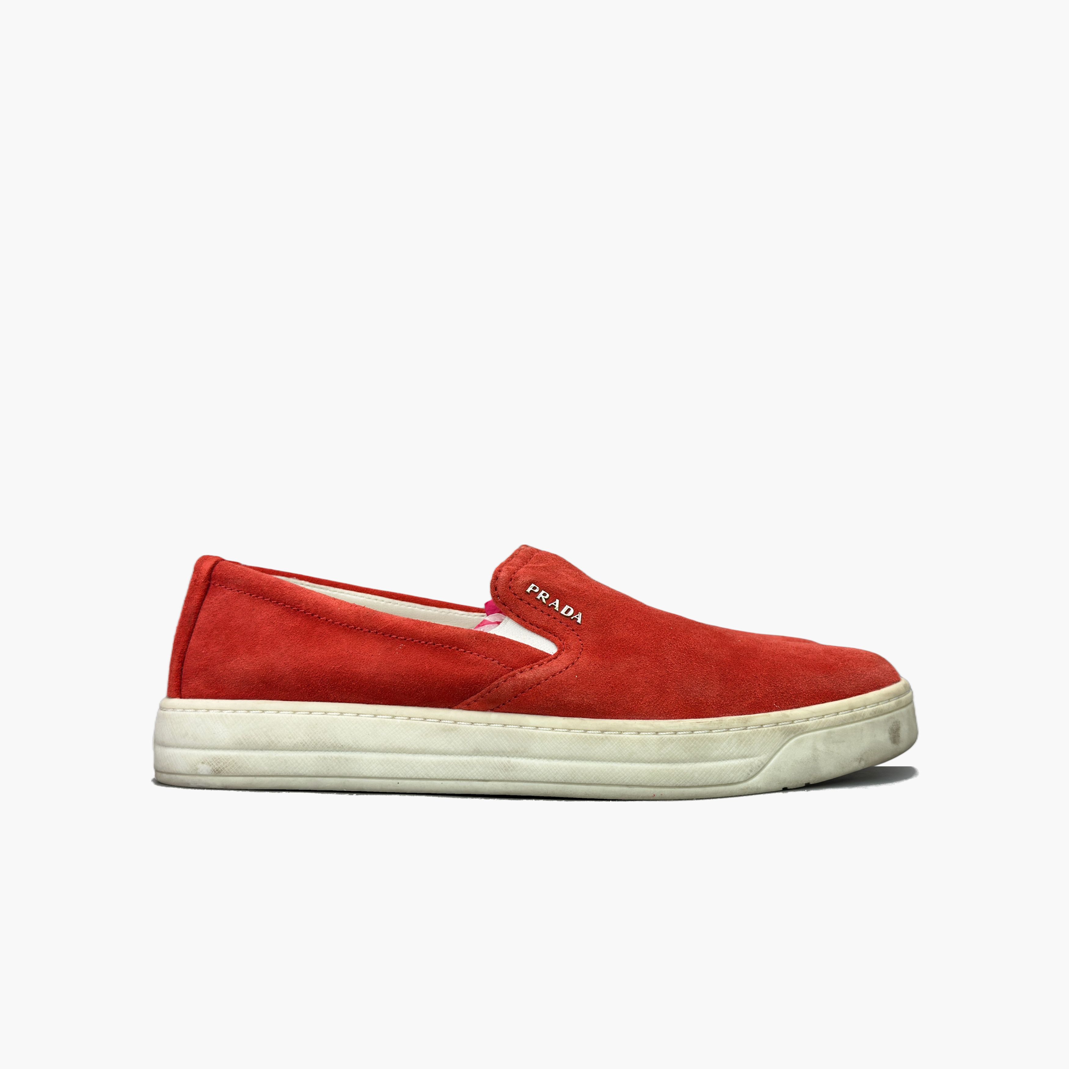 Prada Prada Suede Slip On Sneakers Red Size 36 Size US 6 / IT 36 - 4 Thumbnail