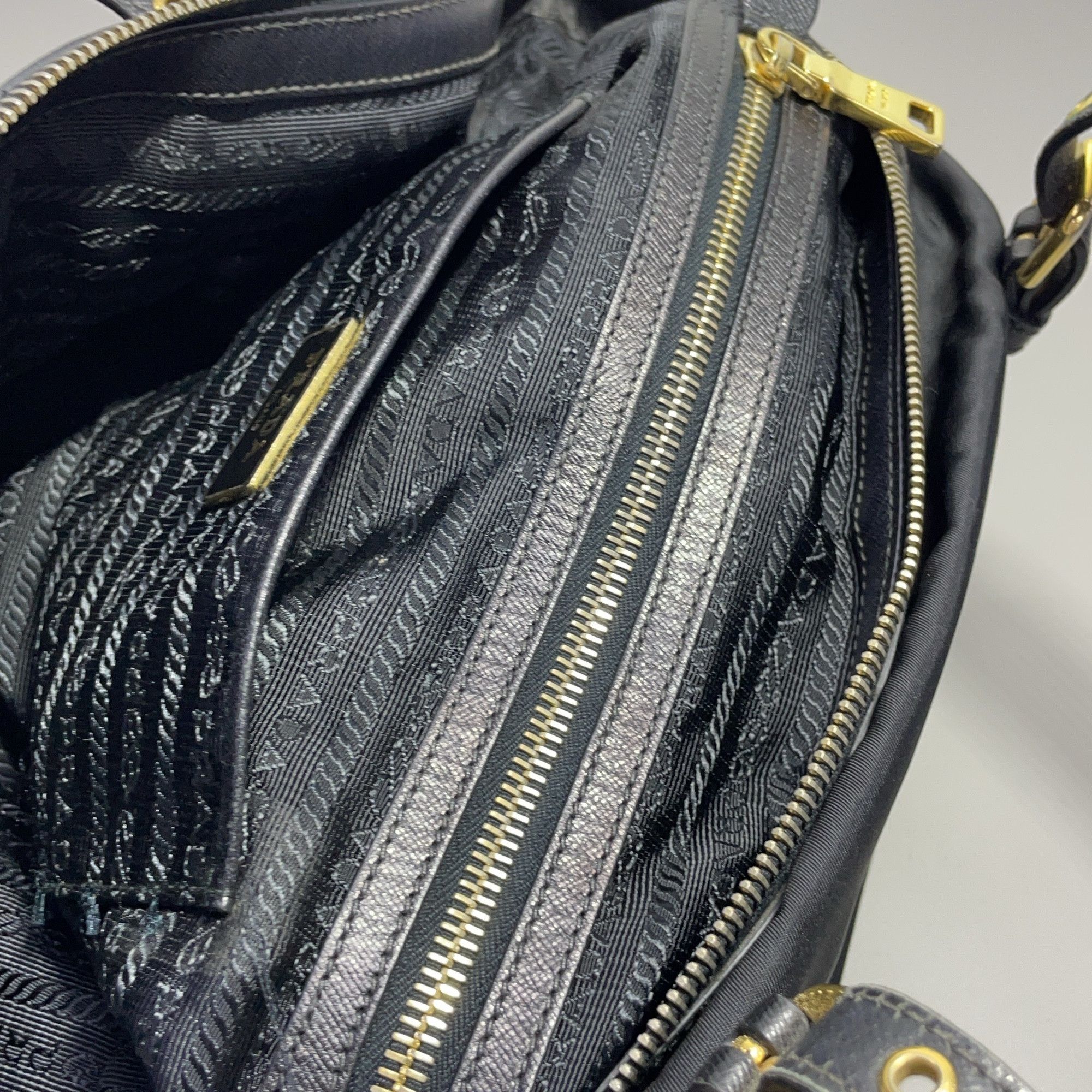 Prada Prada Logo Nylon Tote Bag Size ONE SIZE - 9 Thumbnail