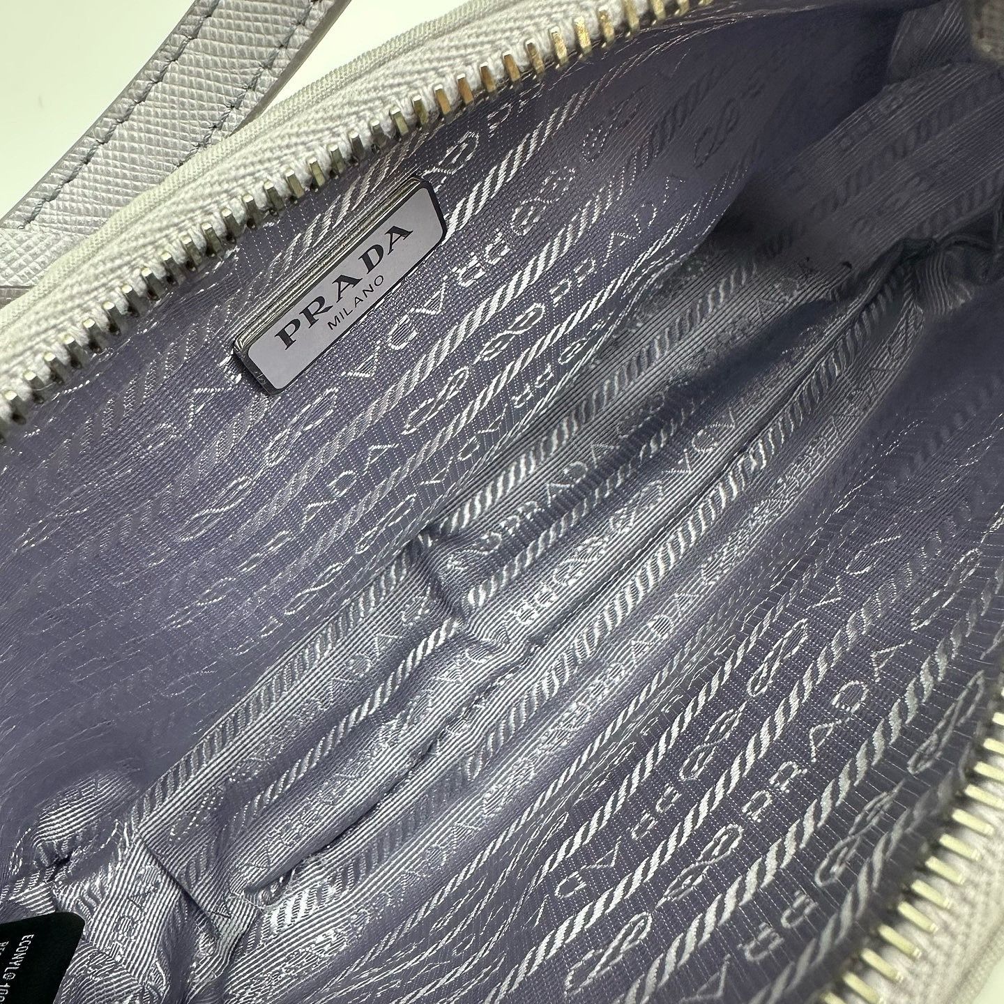 Prada Prada Re-Edition 2005 Nylon Handle Bag Size ONE SIZE - 5 Thumbnail