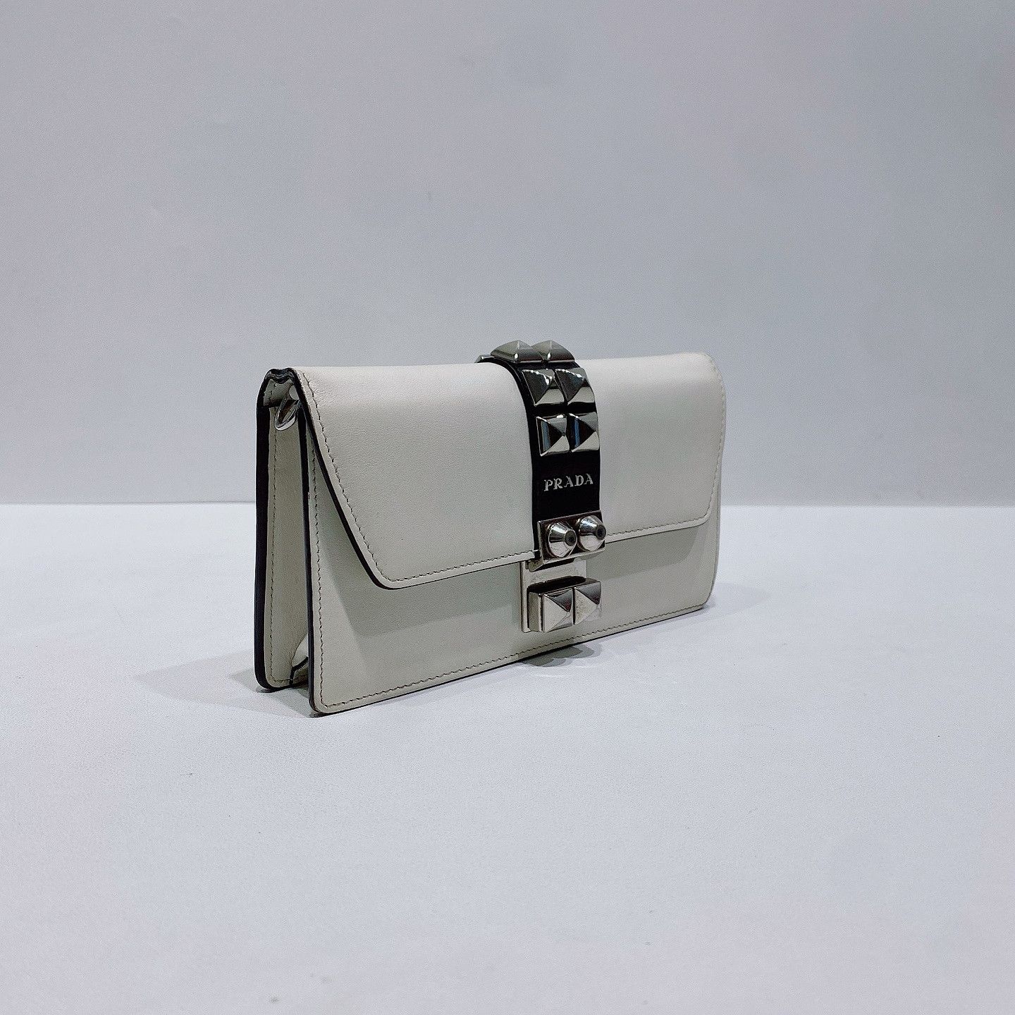 Prada Prada Studded White Shoulder Bag One Size Size ONE SIZE - 6 Thumbnail