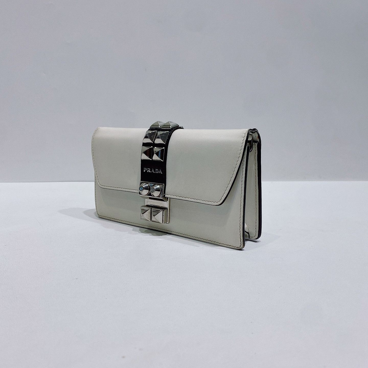 Prada Prada Studded White Shoulder Bag One Size Size ONE SIZE - 7 Thumbnail