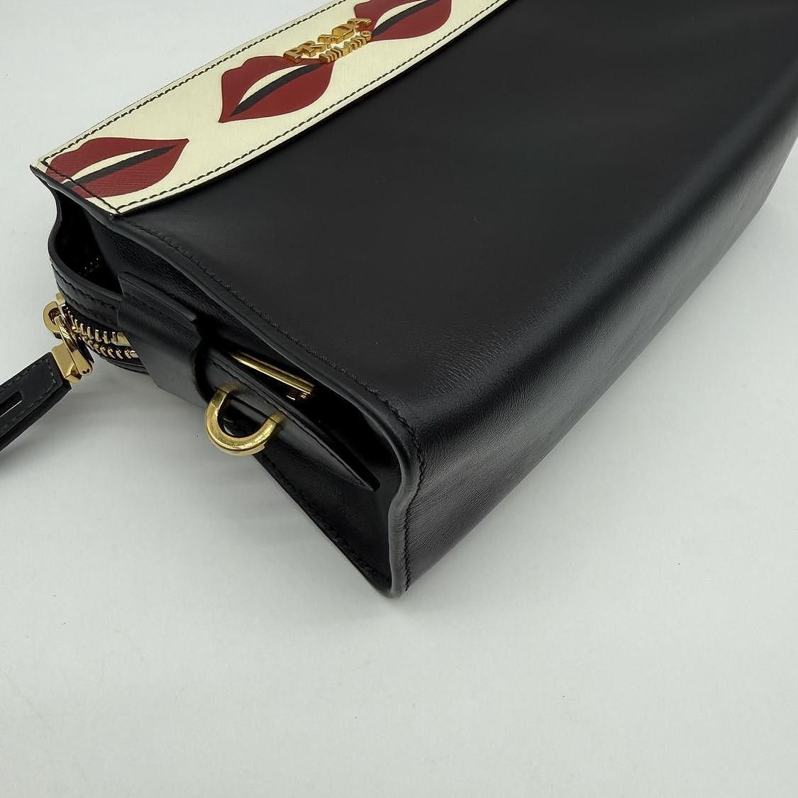 Prada Prada Lips Print Crossbody Bag Size ONE SIZE - 6 Thumbnail