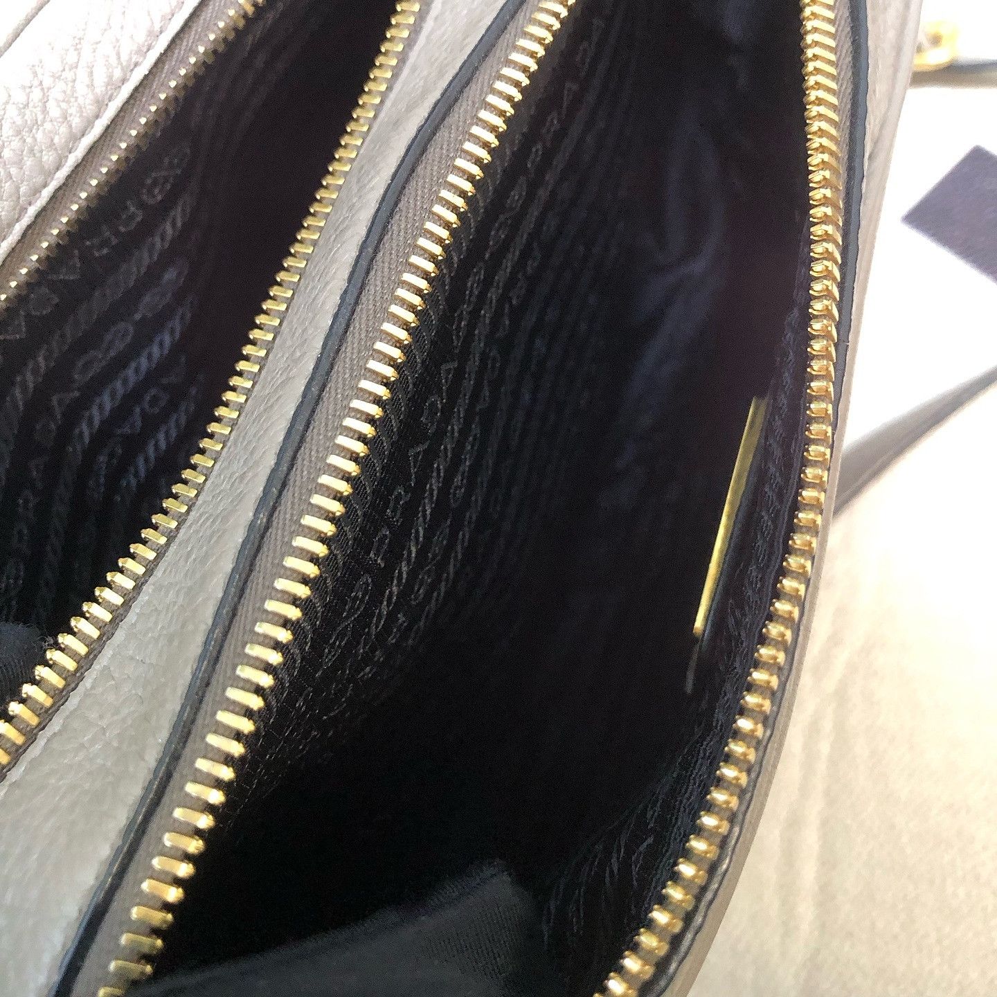 Prada Prada Pebbled Leather Camera Bag Size ONE SIZE - 5 Thumbnail